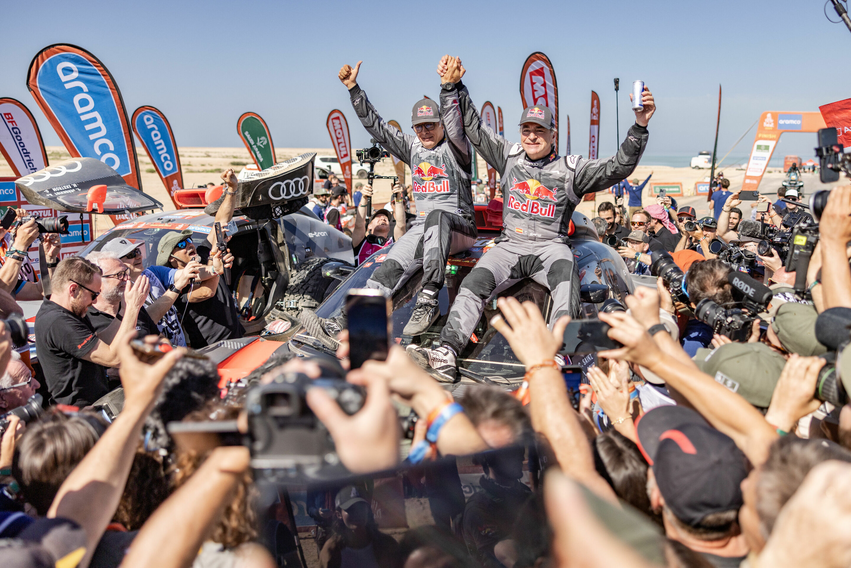 Facts and figures on Audi's Dakar victory