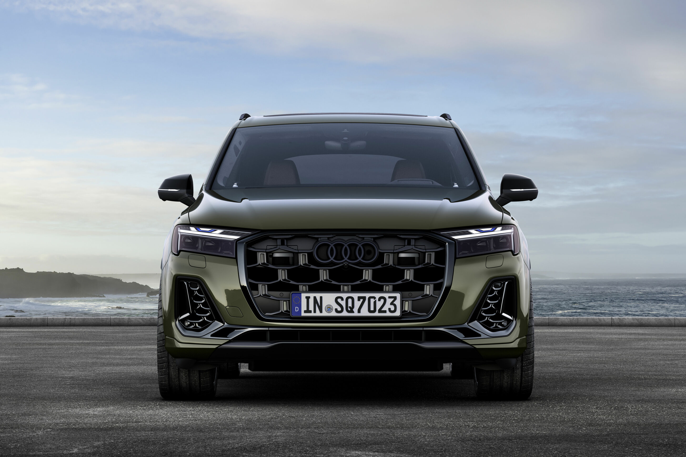 Audi SQ7 TFSI - Standaufnahme, 
Farbe: Oakgrün Perleffekt