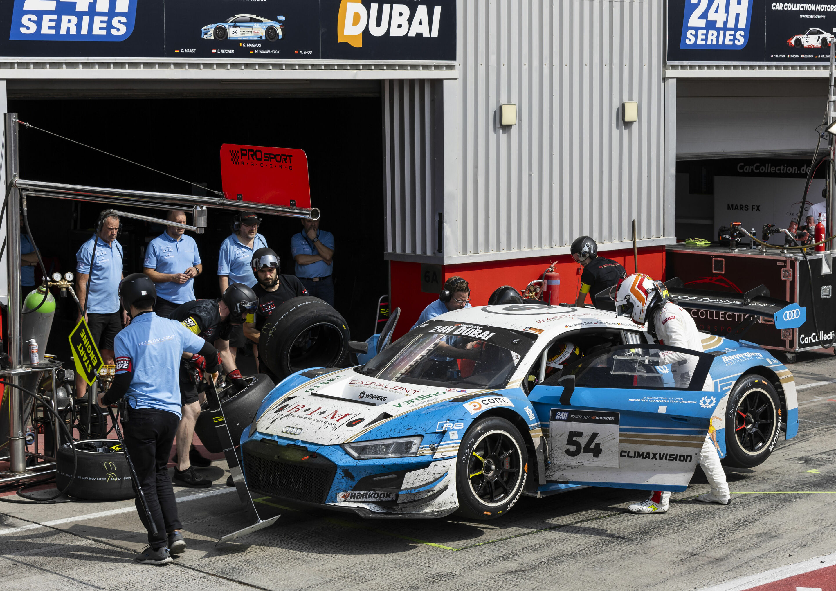 24h Dubai 2024 - Audi R8 LMS #54 (Eastalent Racing), Christopher Haase/Gilles Magnus/Simon Reicher/Markus Winkelhock/Mike Zhou