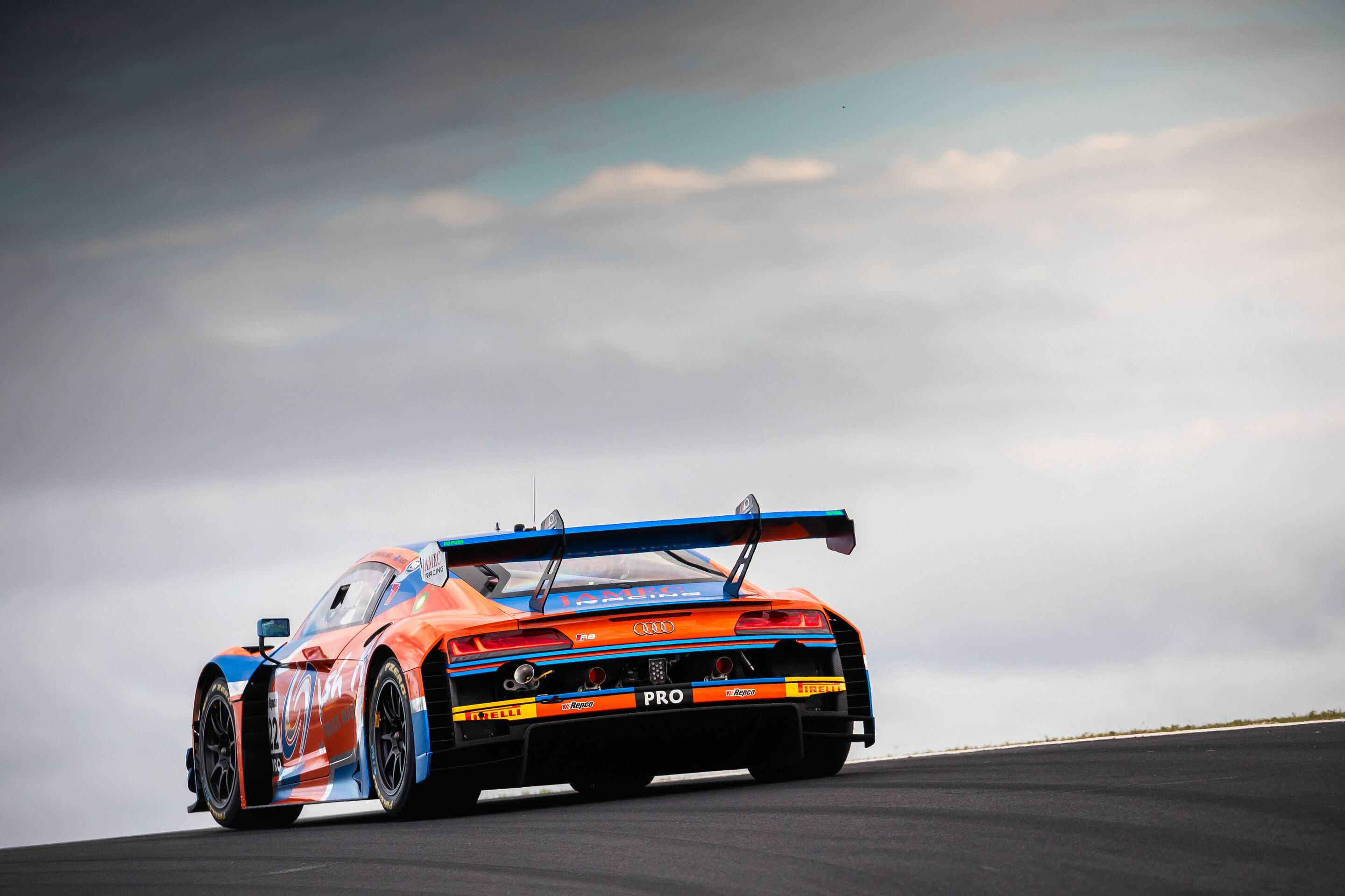 12h Bathurst 2024 - Audi R8 LMS #22 (Wash It Team MPC), Christopher Haase/Kelvin van der Linde/Liam Talbot