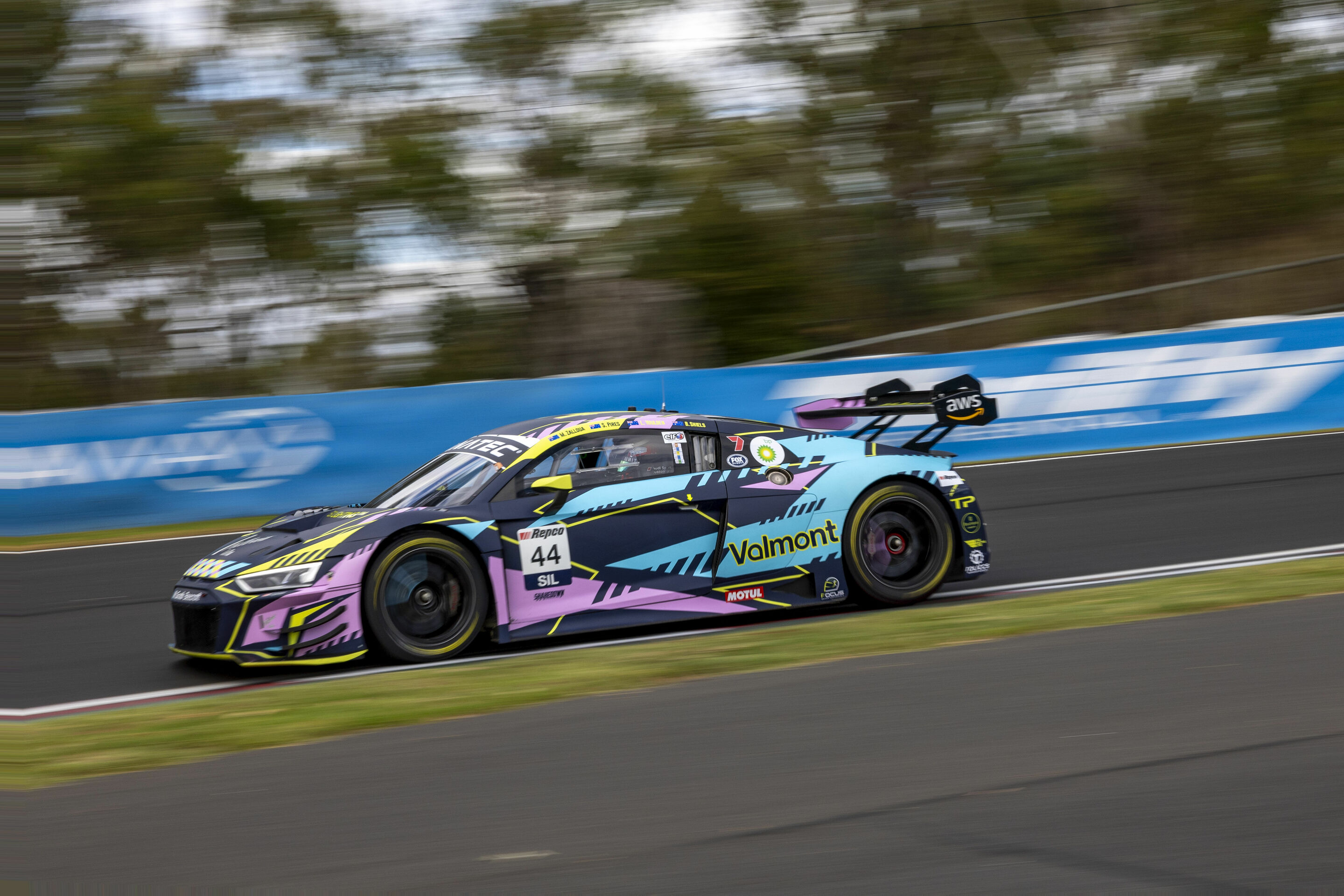 12h Bathurst 2024 - Audi R8 LMS #44 (Valmont Racing), Sergio Pires/Bradley Shiels/Luke Youlden/Marcel Zalloua