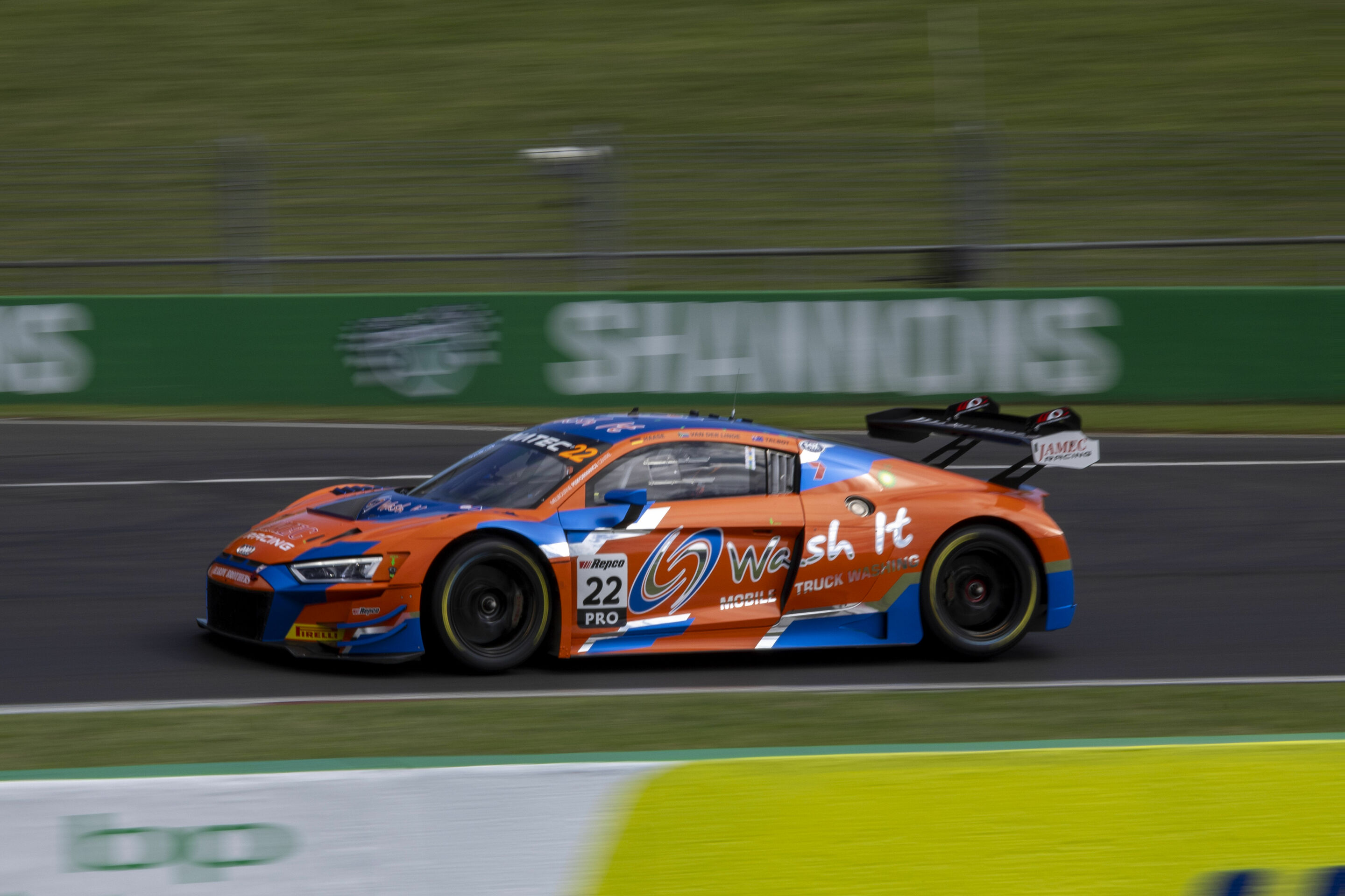 12h Bathurst 2024 - Audi R8 LMS #22 (Wash It Team MPC), Christopher Haase/Kelvin van der Linde/Liam Talbot