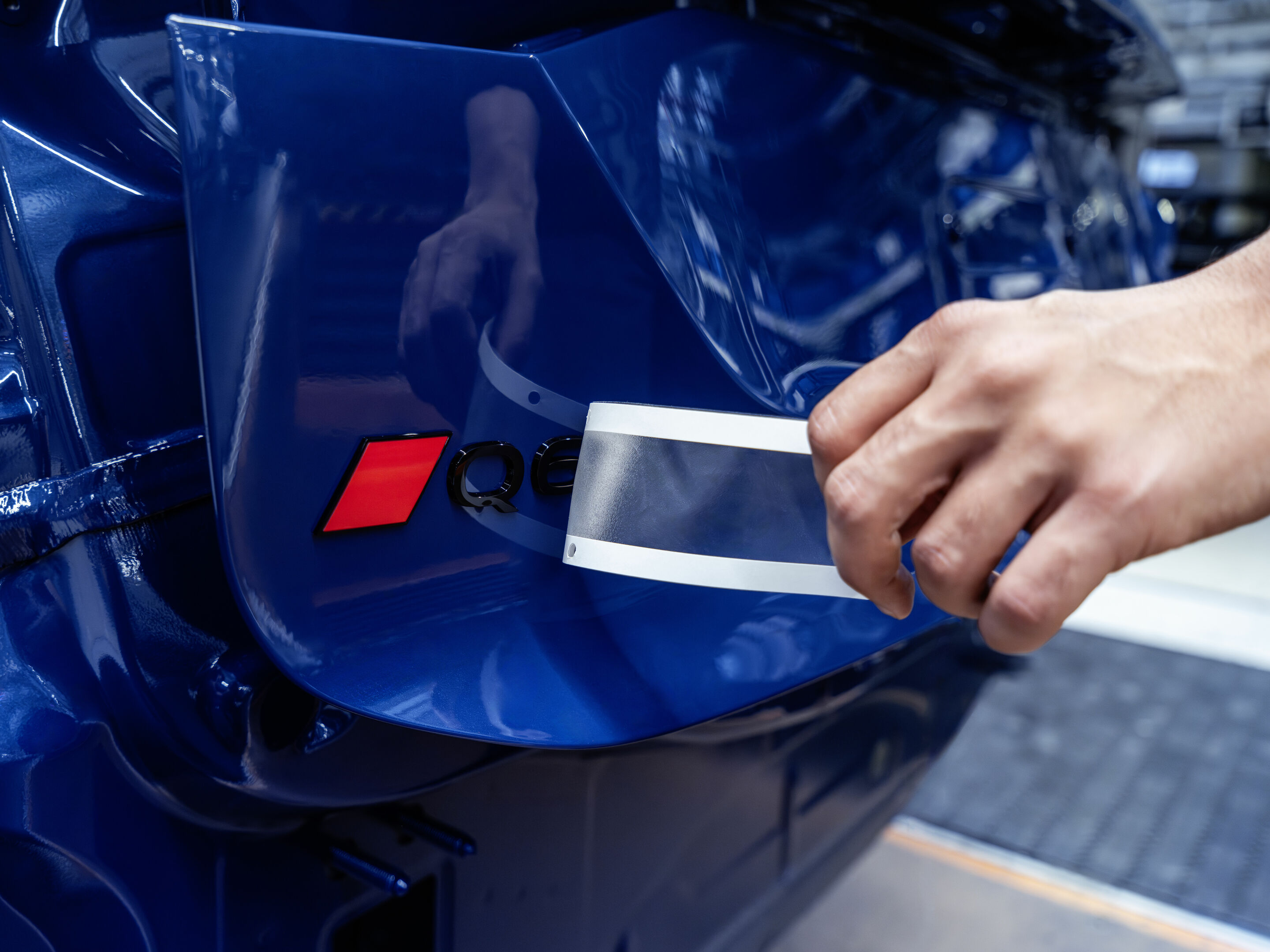 Production Audi Q6 e-tron at the Ingolstadt site - Final steps in assembly