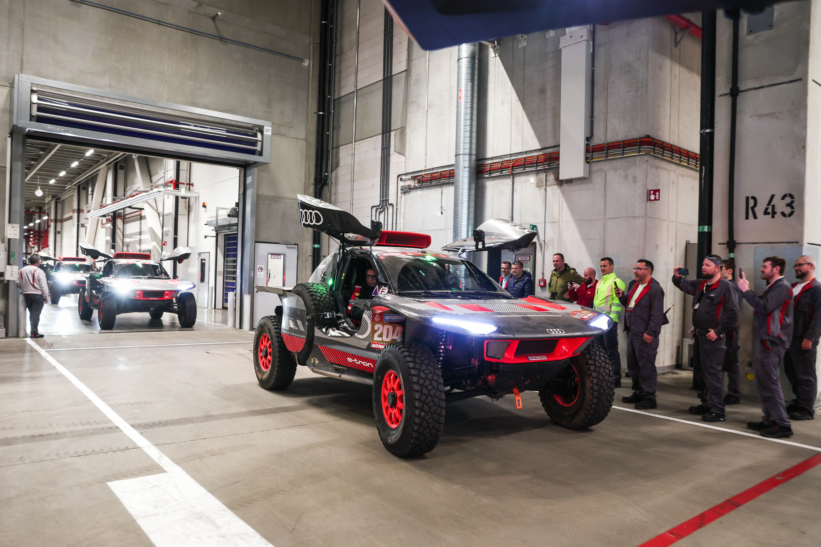 Celebrations Dakar Rally 2024 - The Audi Sport team is cheered on by the employees
