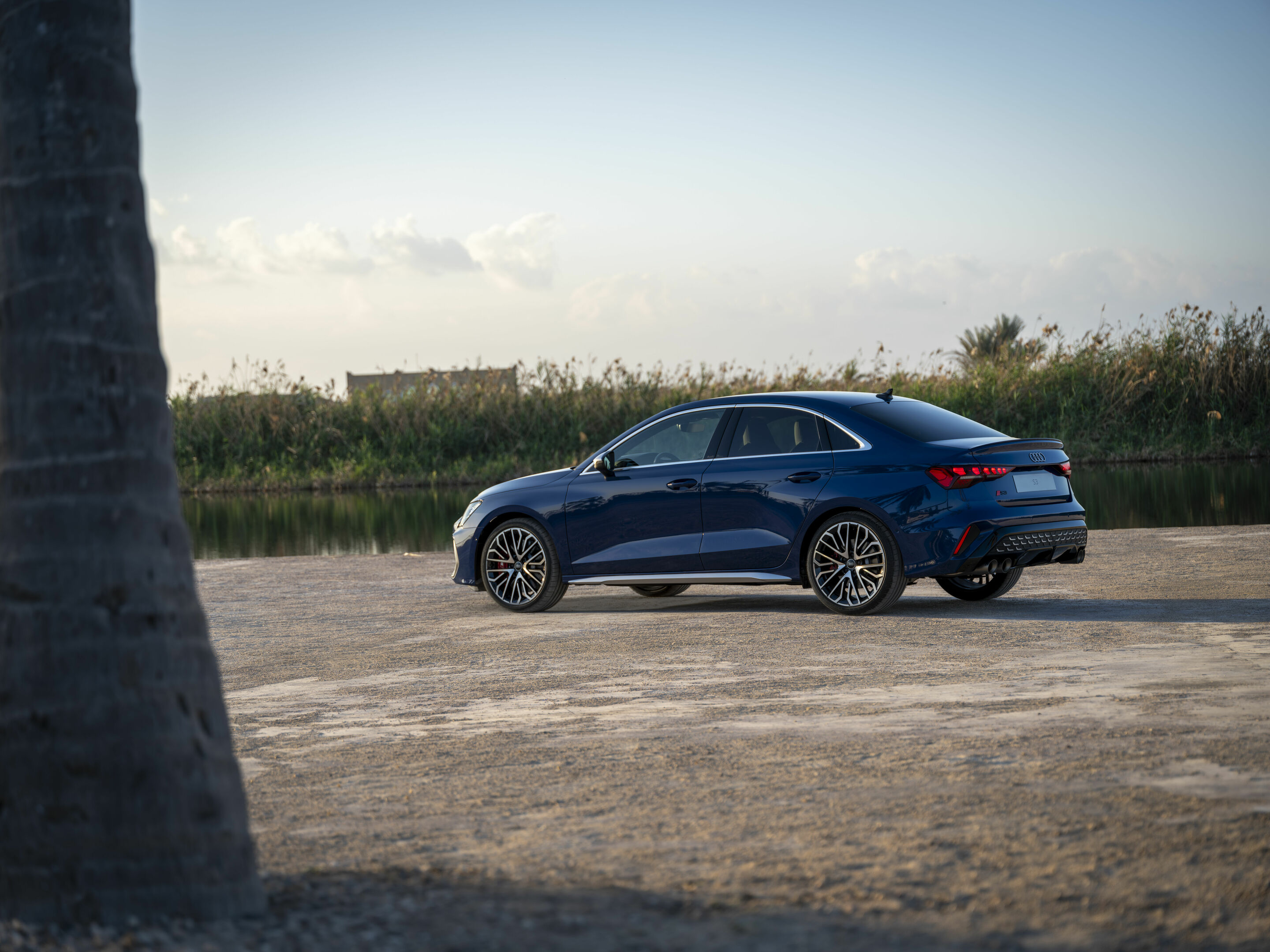 Audi S3 Limousine - Standaufnahme,
Farbe: Ascariblau Metallic