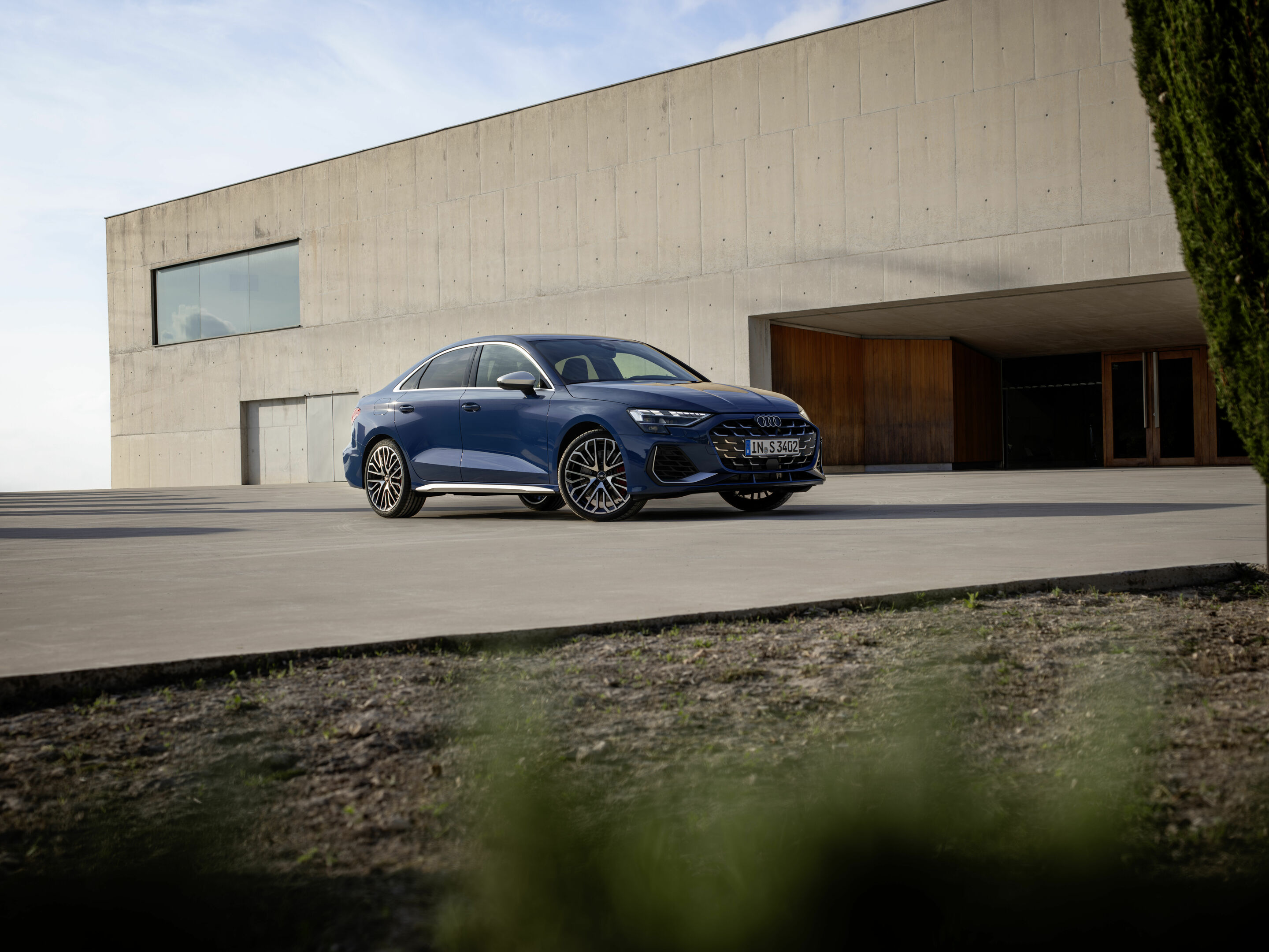 Audi S3 Limousine - Standaufnahme,
Farbe: Ascariblau Metallic