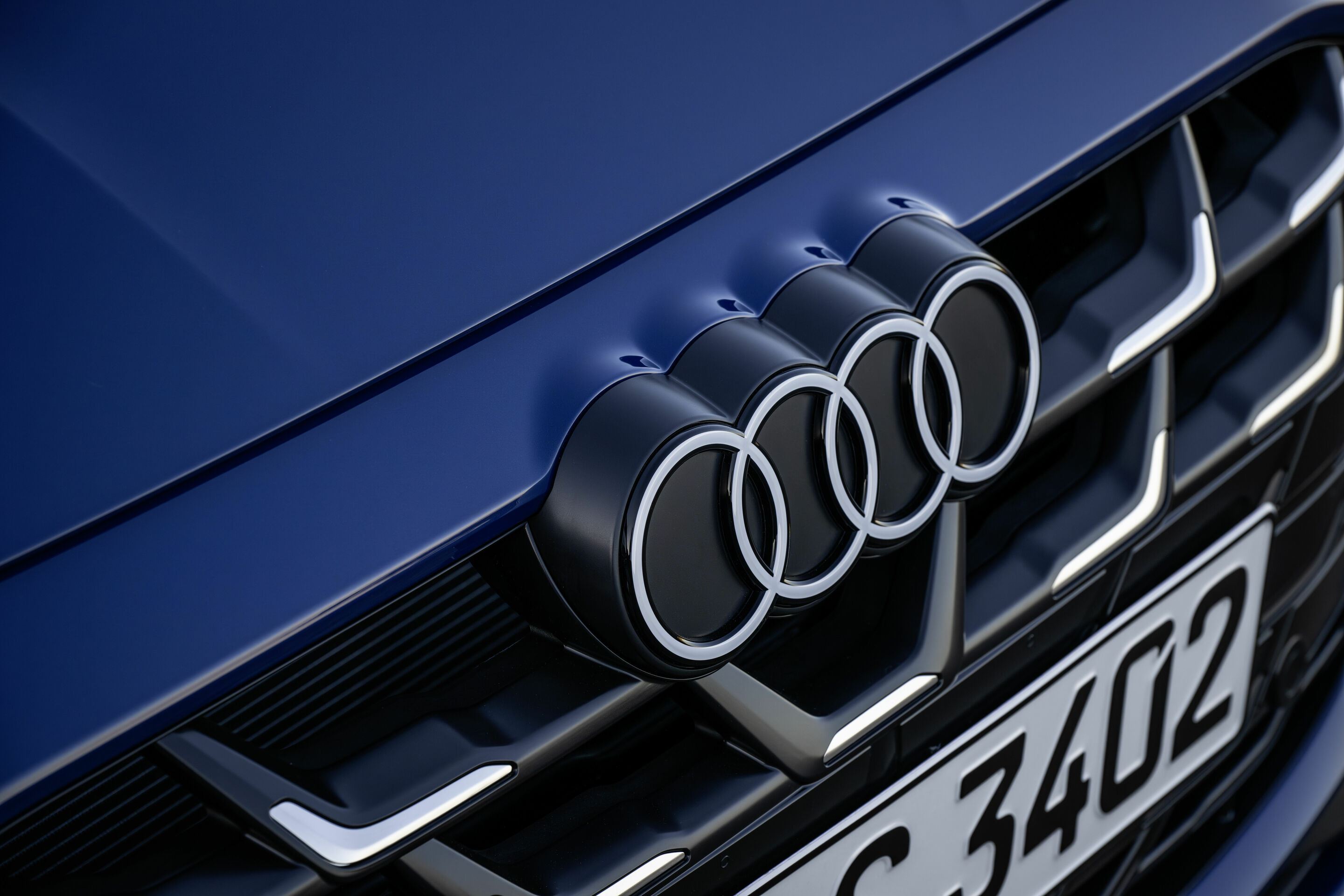 Audi S3 Limousine - Detail,
Farbe: Ascariblau Metallic