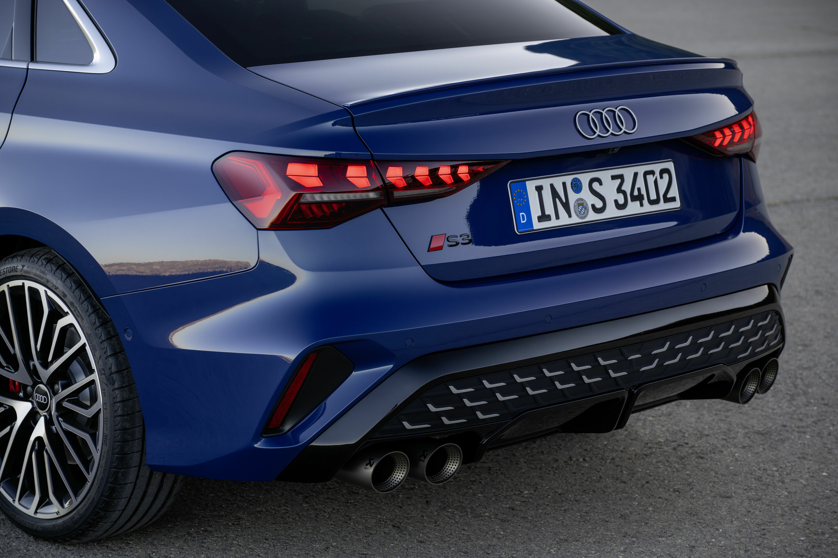 Audi S3 Sedan - Detail, 
Colour: Ascari blue metallic