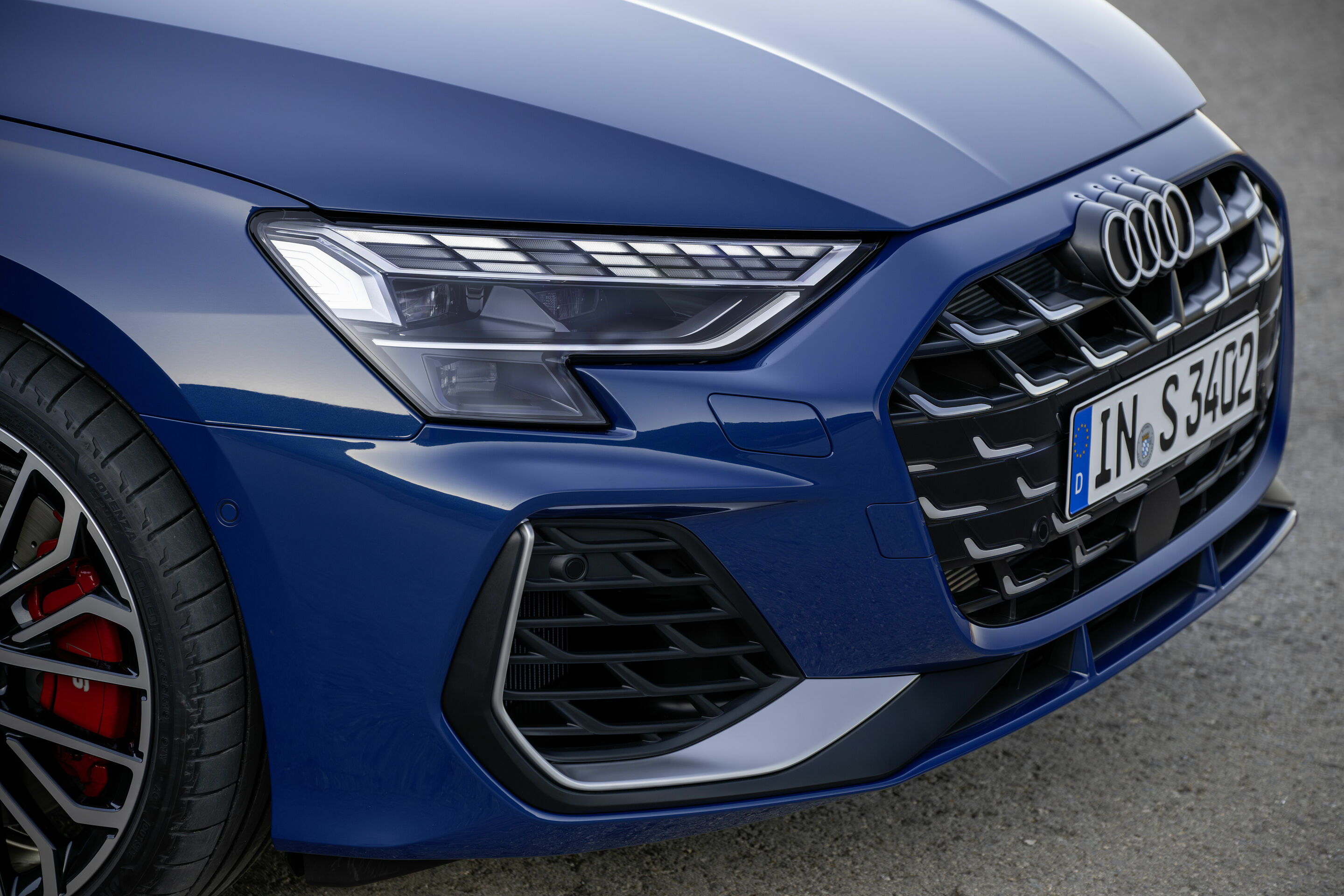 Audi S3 Sedan - Detail, 
Colour: Ascari blue metallic