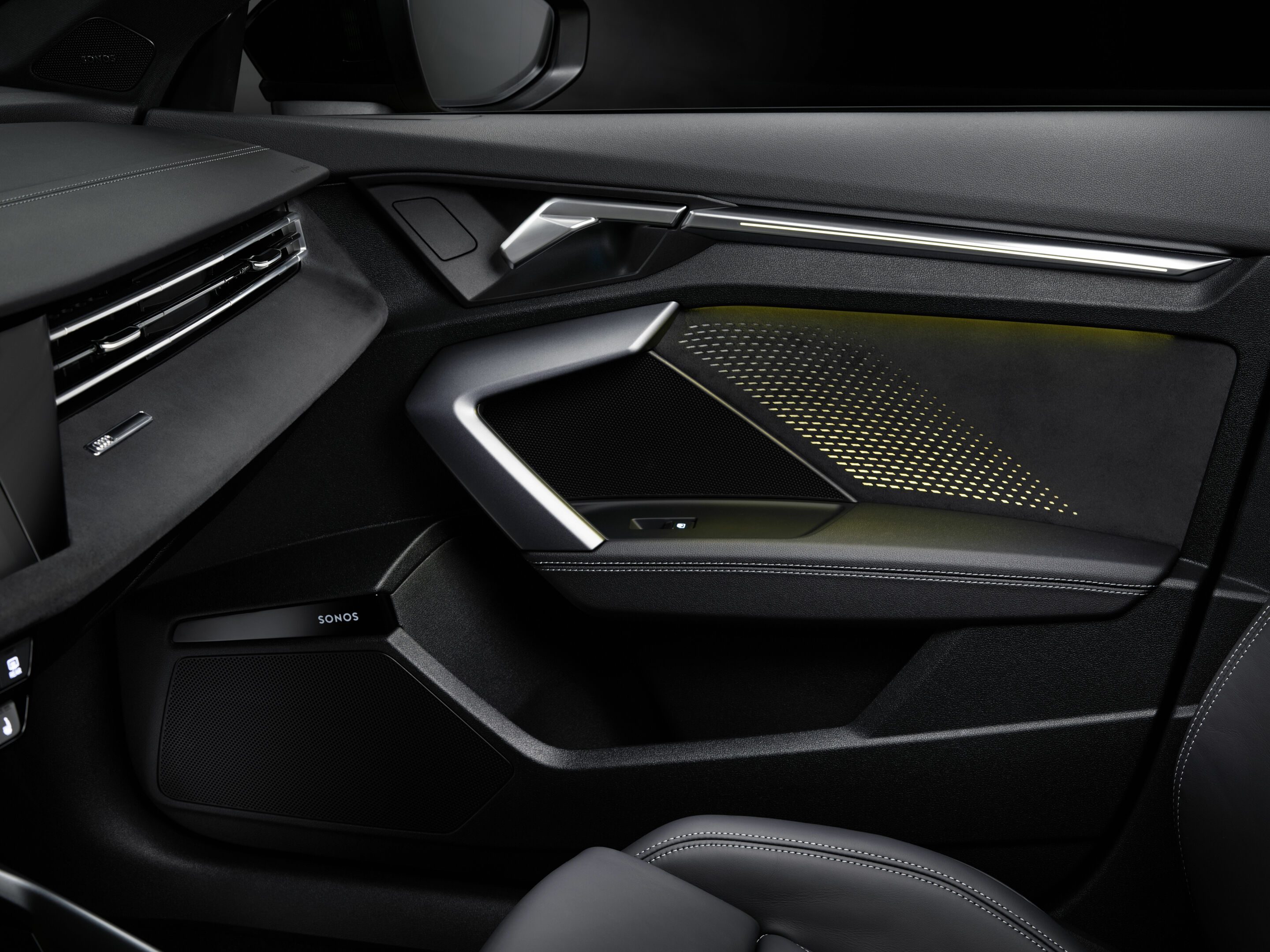 Audi A3 allstreet - Innenaufnahme, 
Farbe: Pythongelb