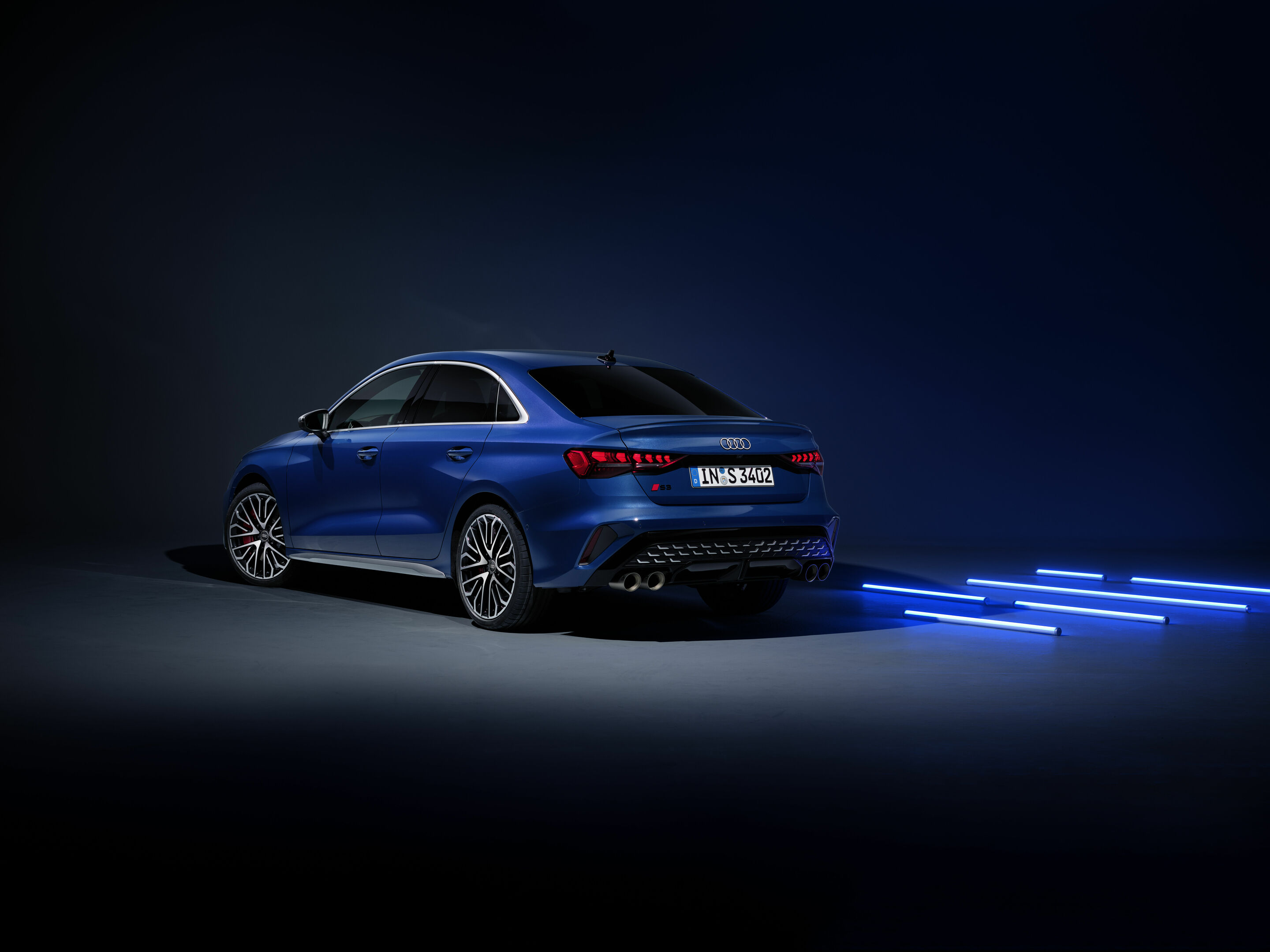 Audi S3 Limousine - Standaufnahme,
Farbe: Ascariblau Metallic