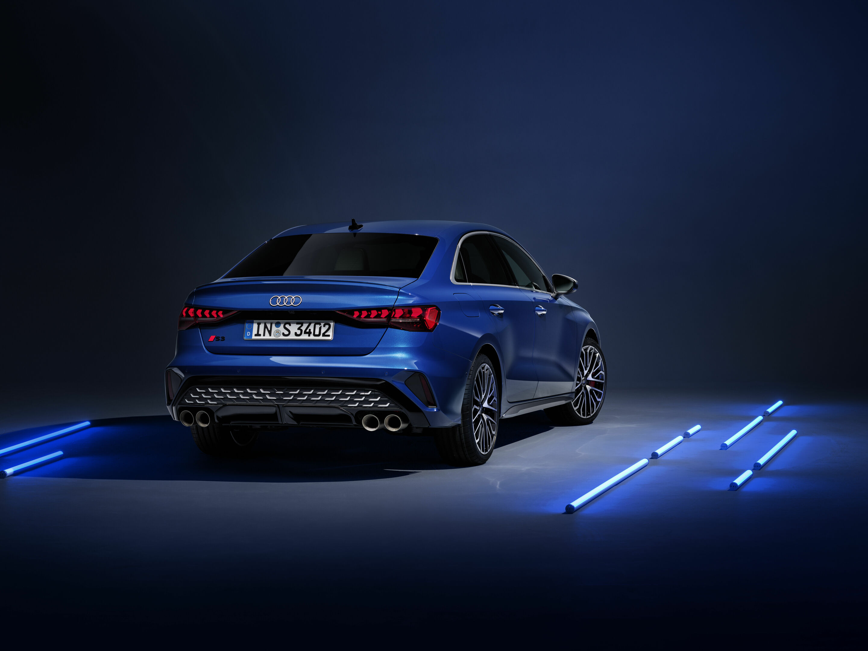 Audi S3 Limousine - Standaufnahme,
Farbe: Ascariblau Metallic