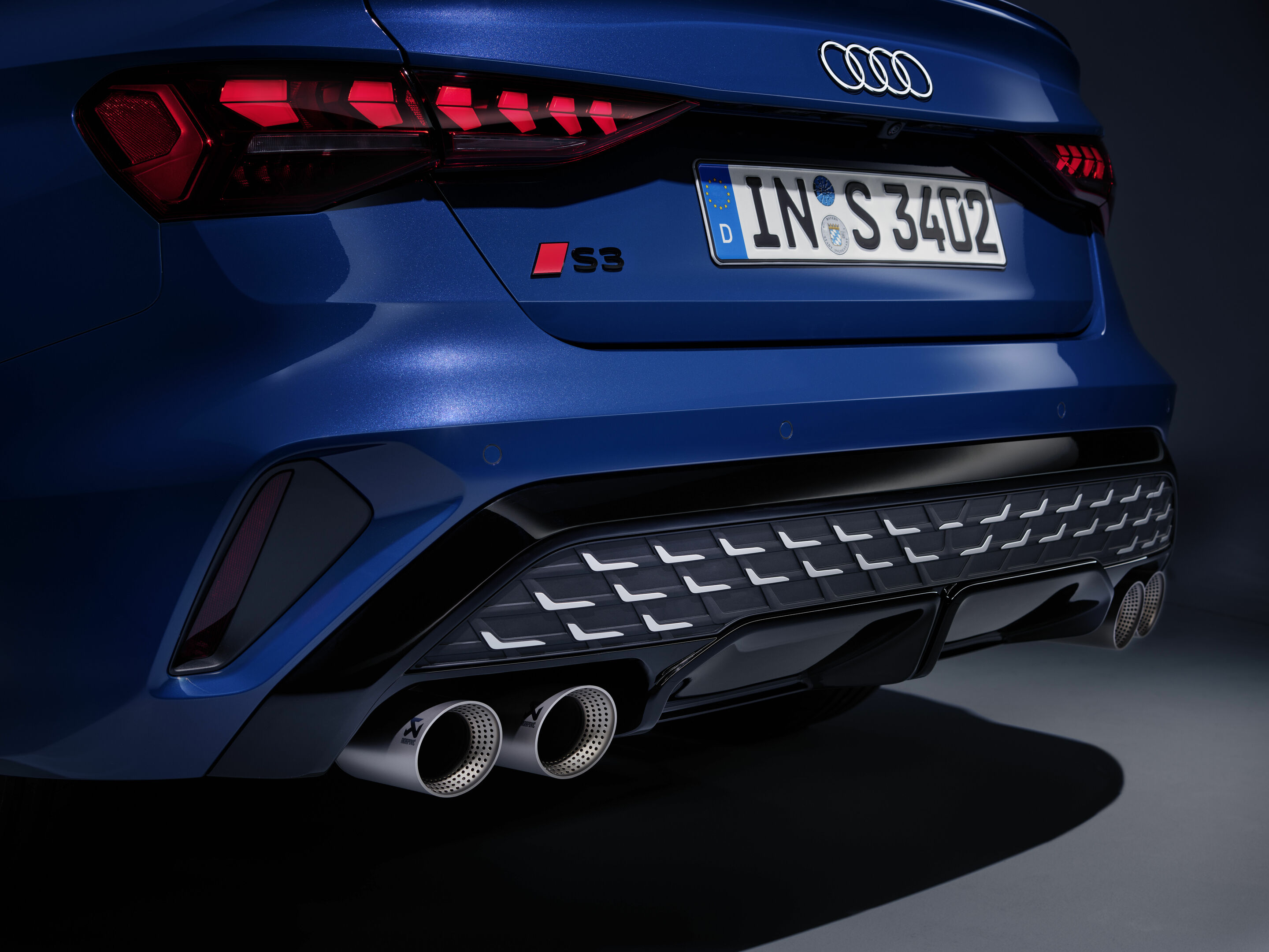 Audi S3 Limousine - Detail,
Farbe: Ascariblau Metallic