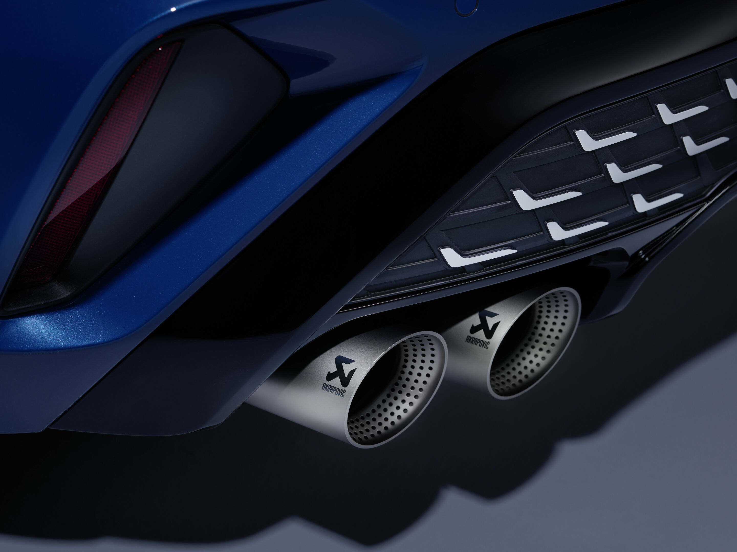 Audi S3 Limousine - Detail,
Farbe: Ascariblau Metallic