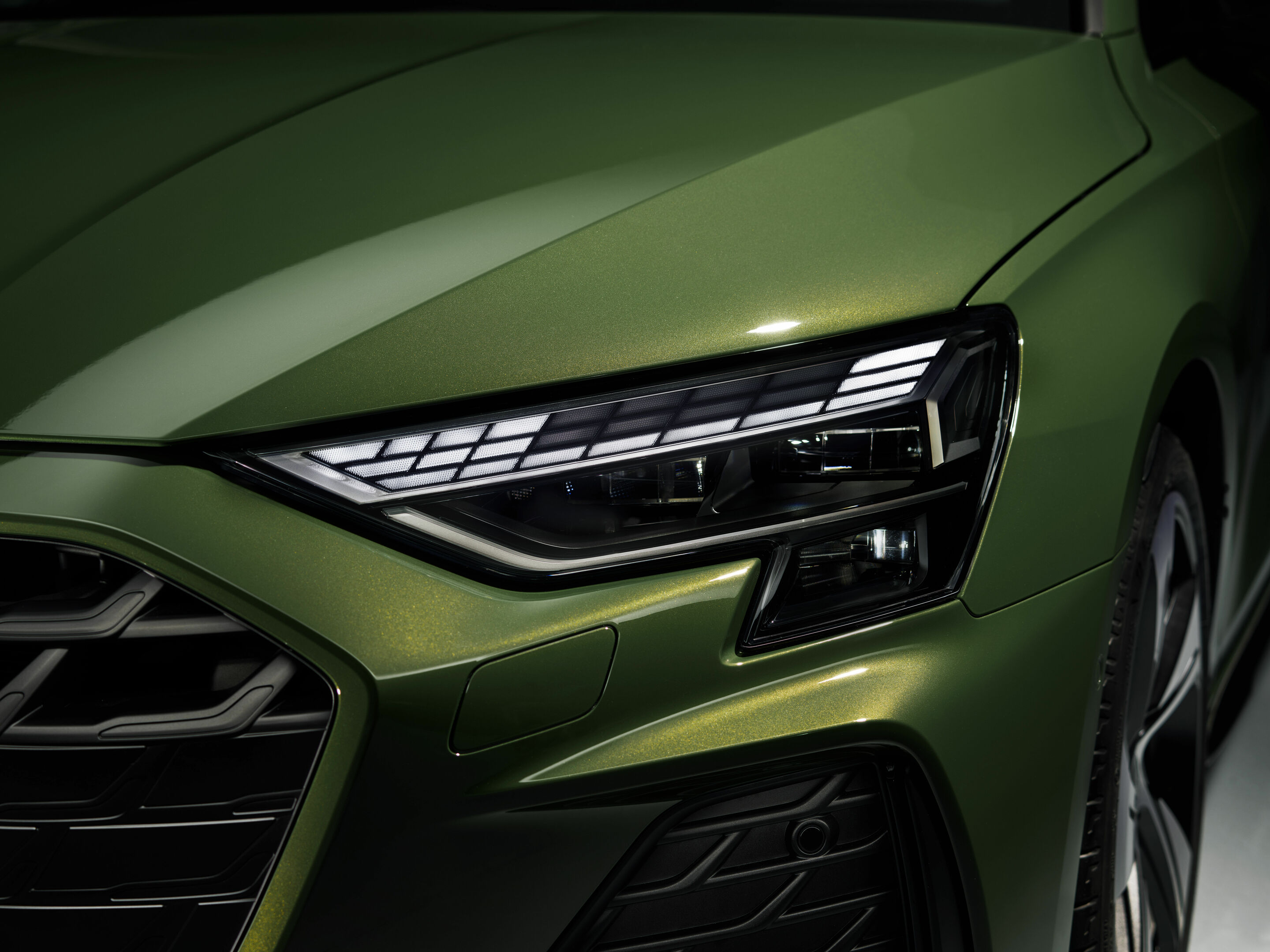 Audi A3 Sportback - Detail, 
Farbe: Distriktgrün Metallic