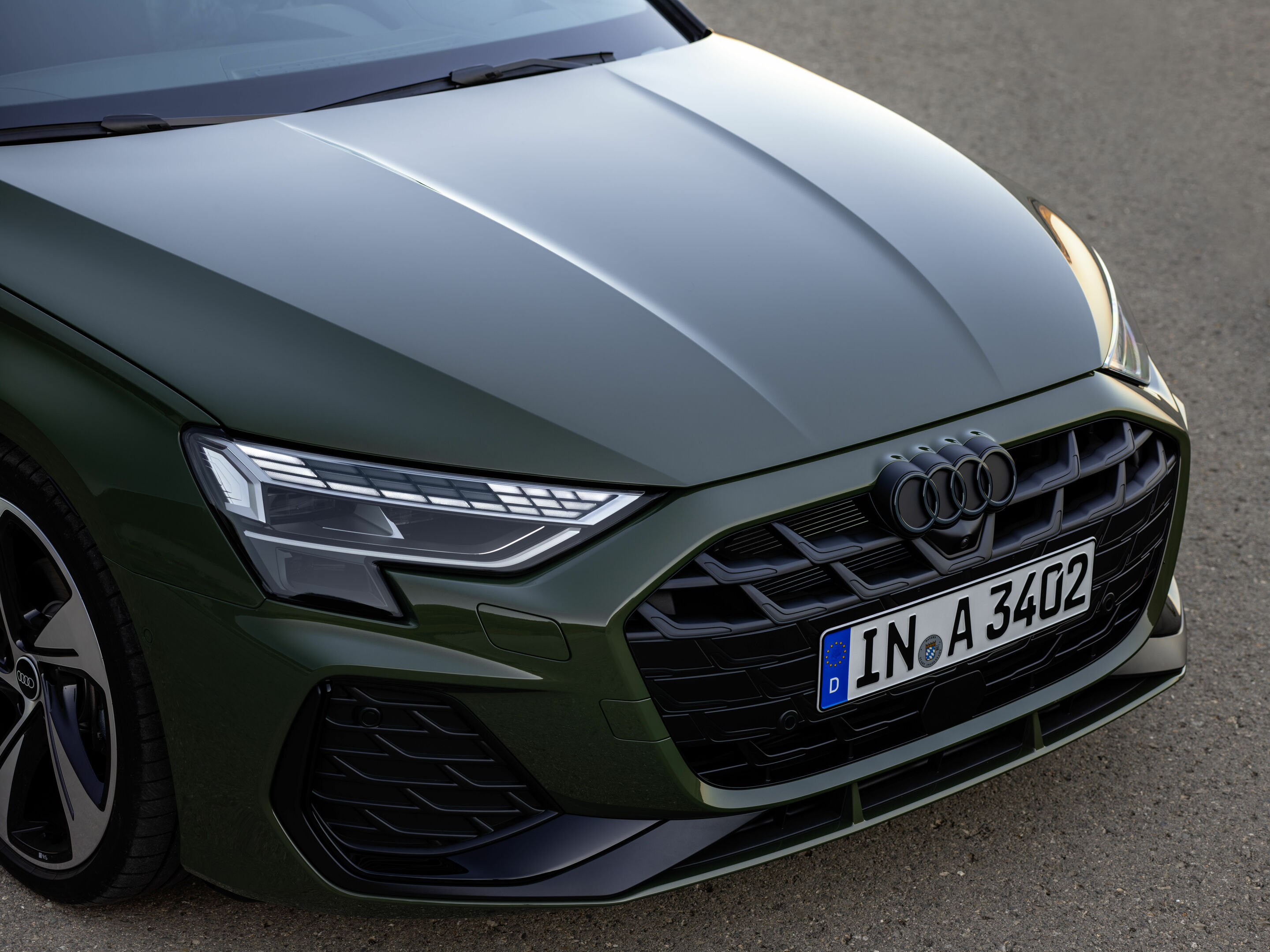 Audi A3 Sportback - Standaufnahme, 
Farbe: Distriktgrün Metallic