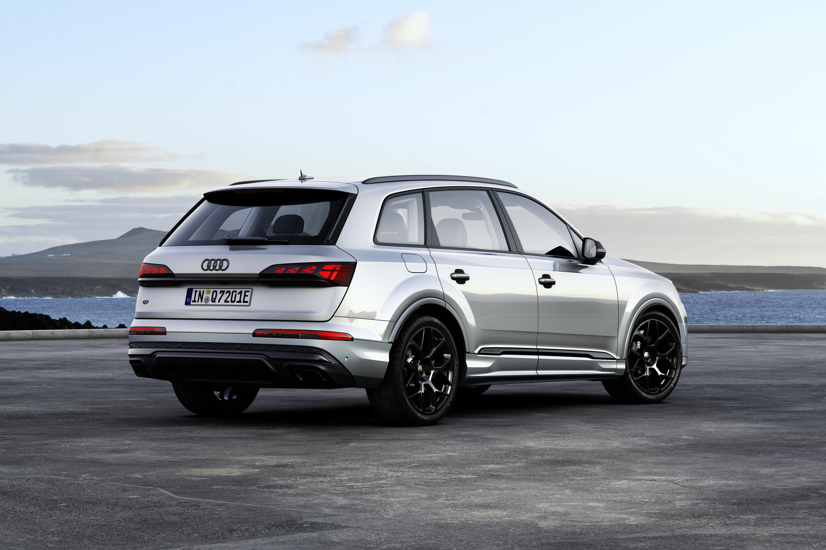 Audi Q7 TFSI e quattro - Static photo,
Colour: Satellite silver, metallic