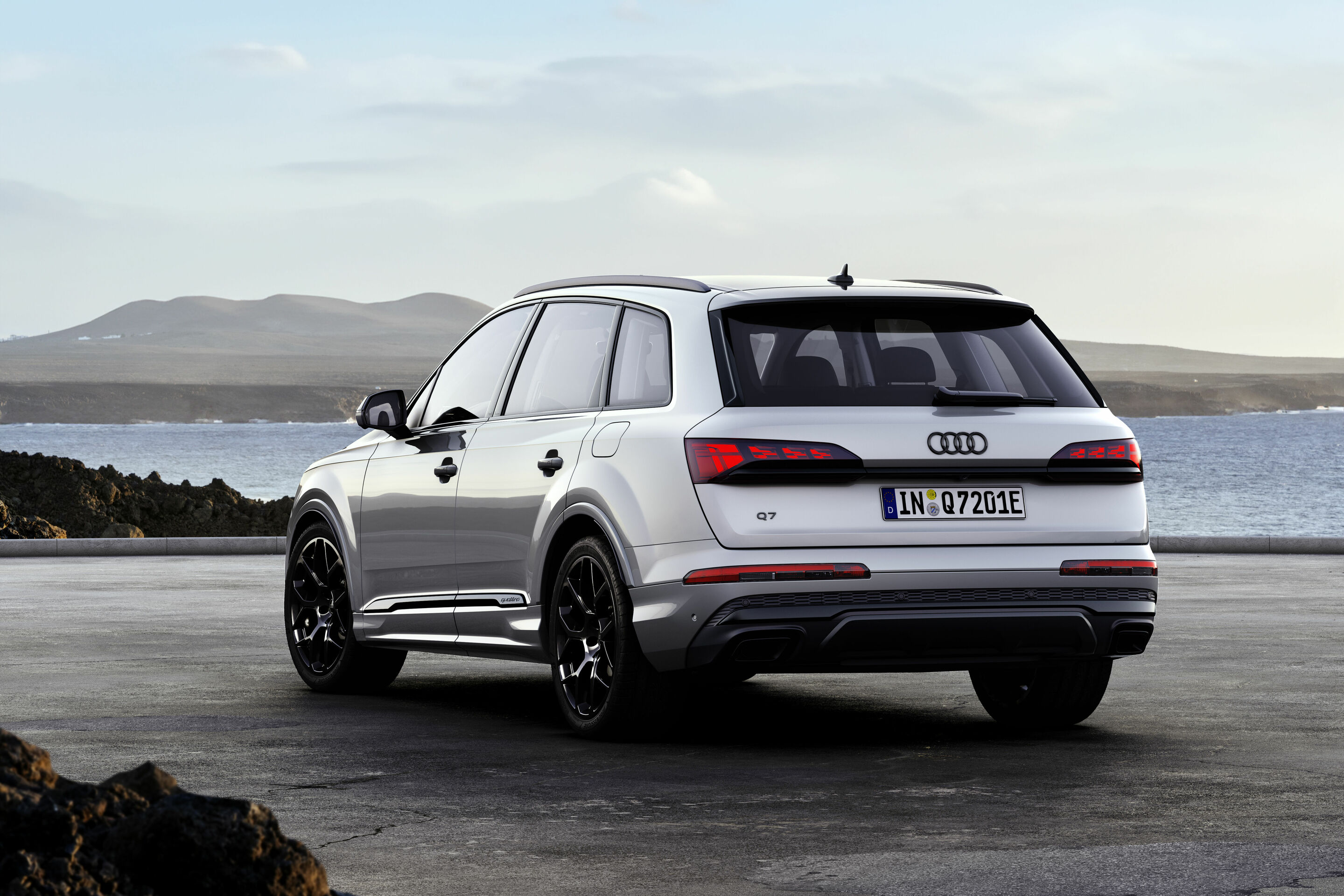 Audi Q7 TFSI e quattro - Static photo,
Colour: Satellite silver, metallic