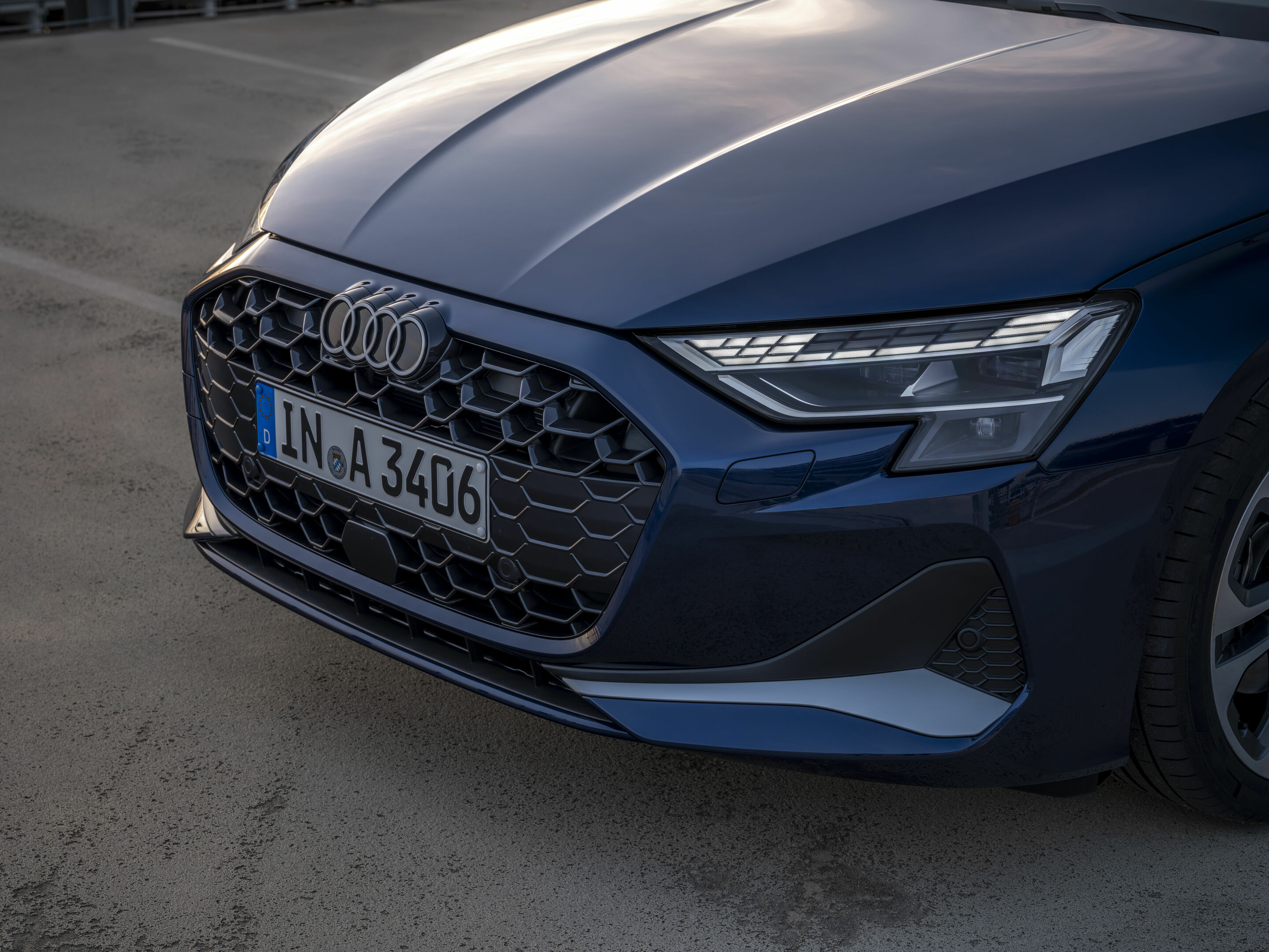 Audi A3 Sportback - Detail,
Farbe: Navarrablau