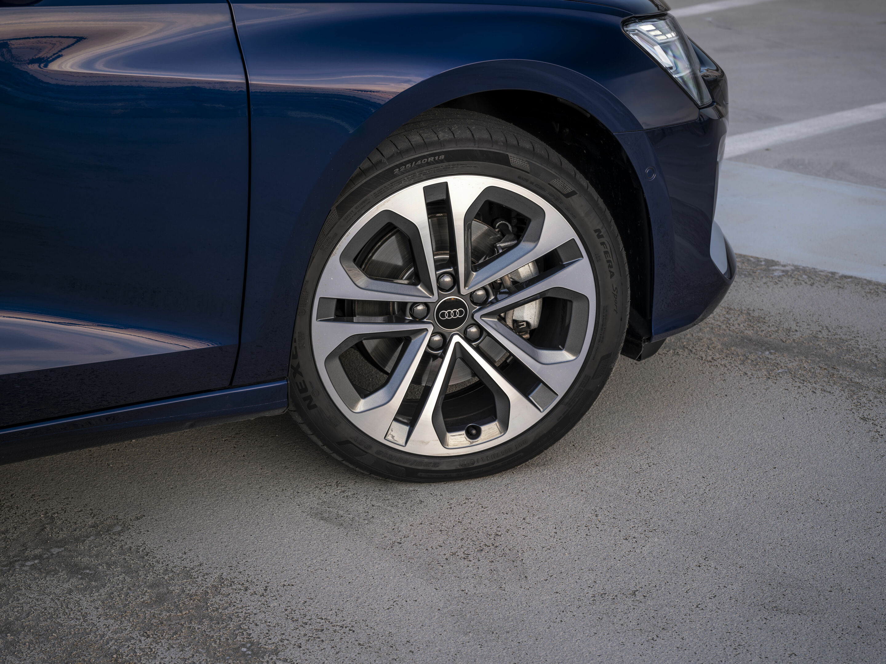 Audi A3 Sportback - Detail,
Farbe: Navarrablau