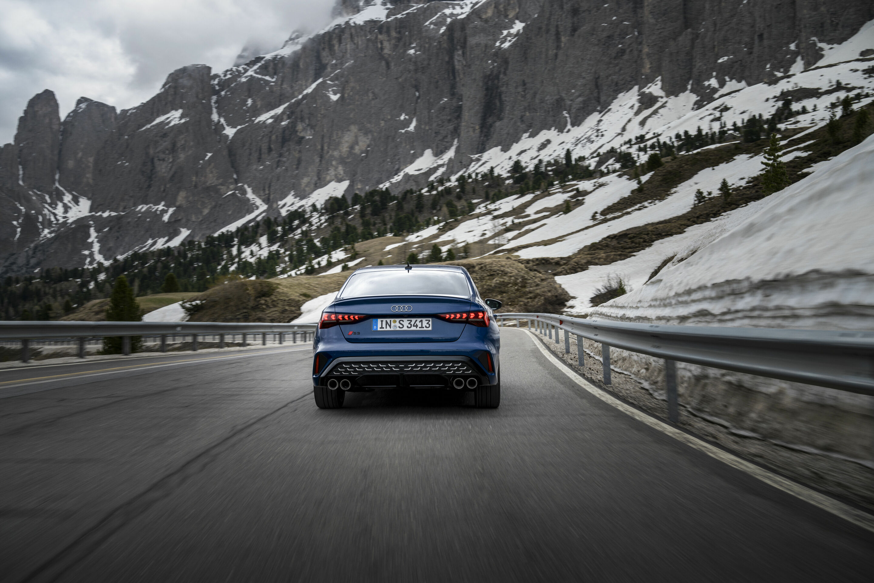 Audi S3 Sedan - Dynamic photo,
Colour: Ascari blue metallic
