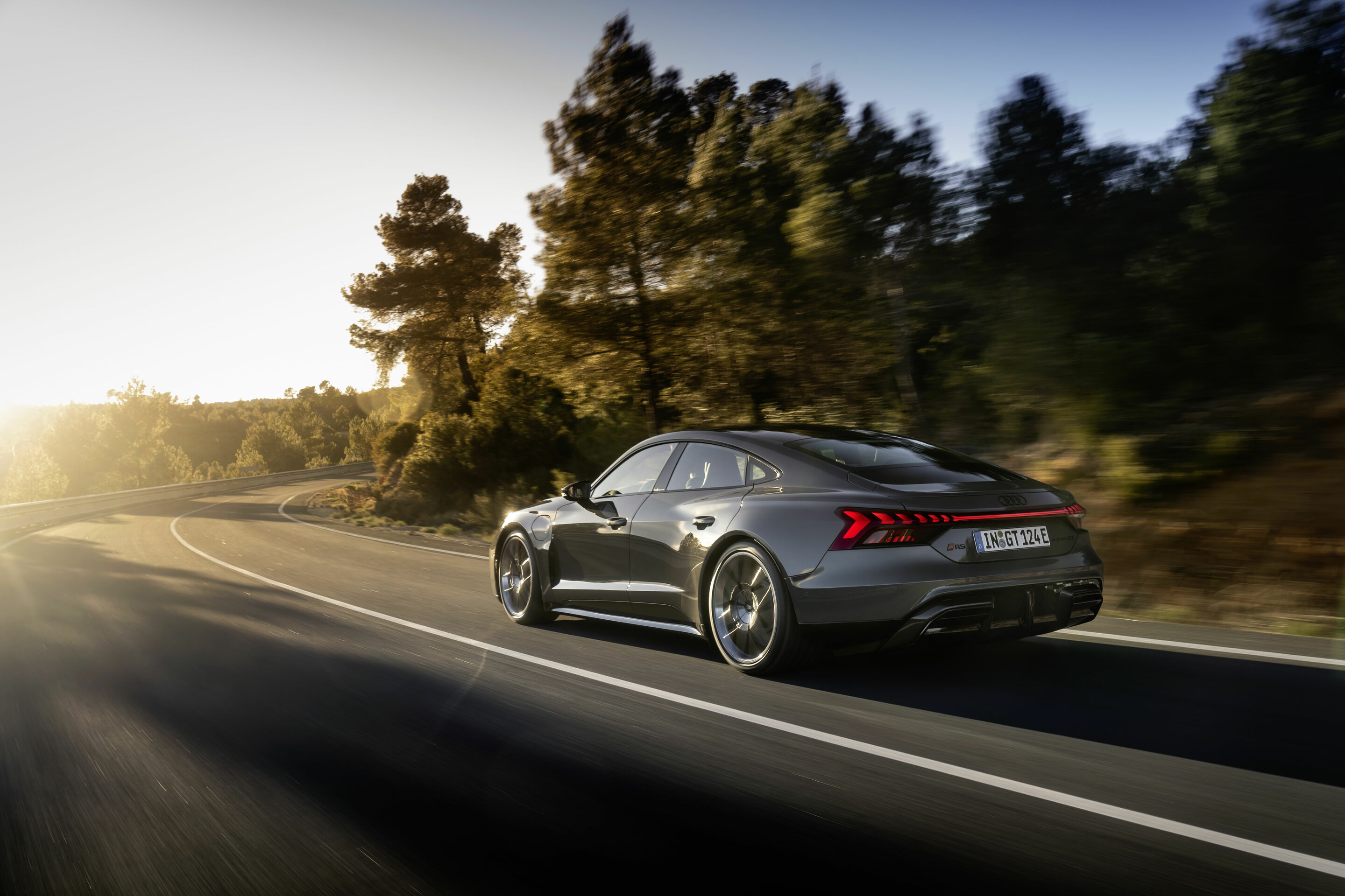 Audi RS e-tron GT - Dynamic photo,
Colour: Nimbus grey pearl effect