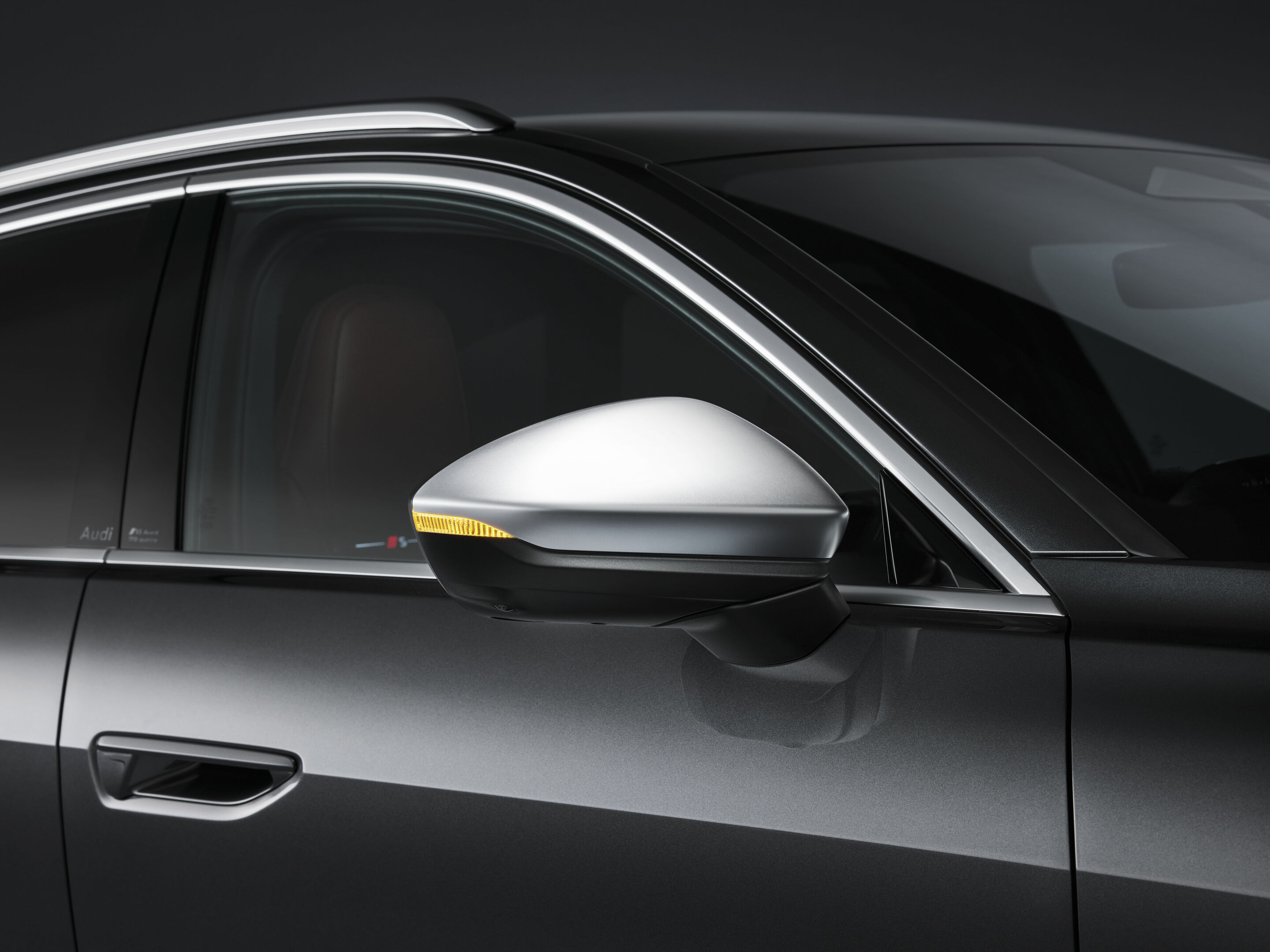 Audi S5 Avant - Detail,
Farbe: Daytonagrau Perleffekt