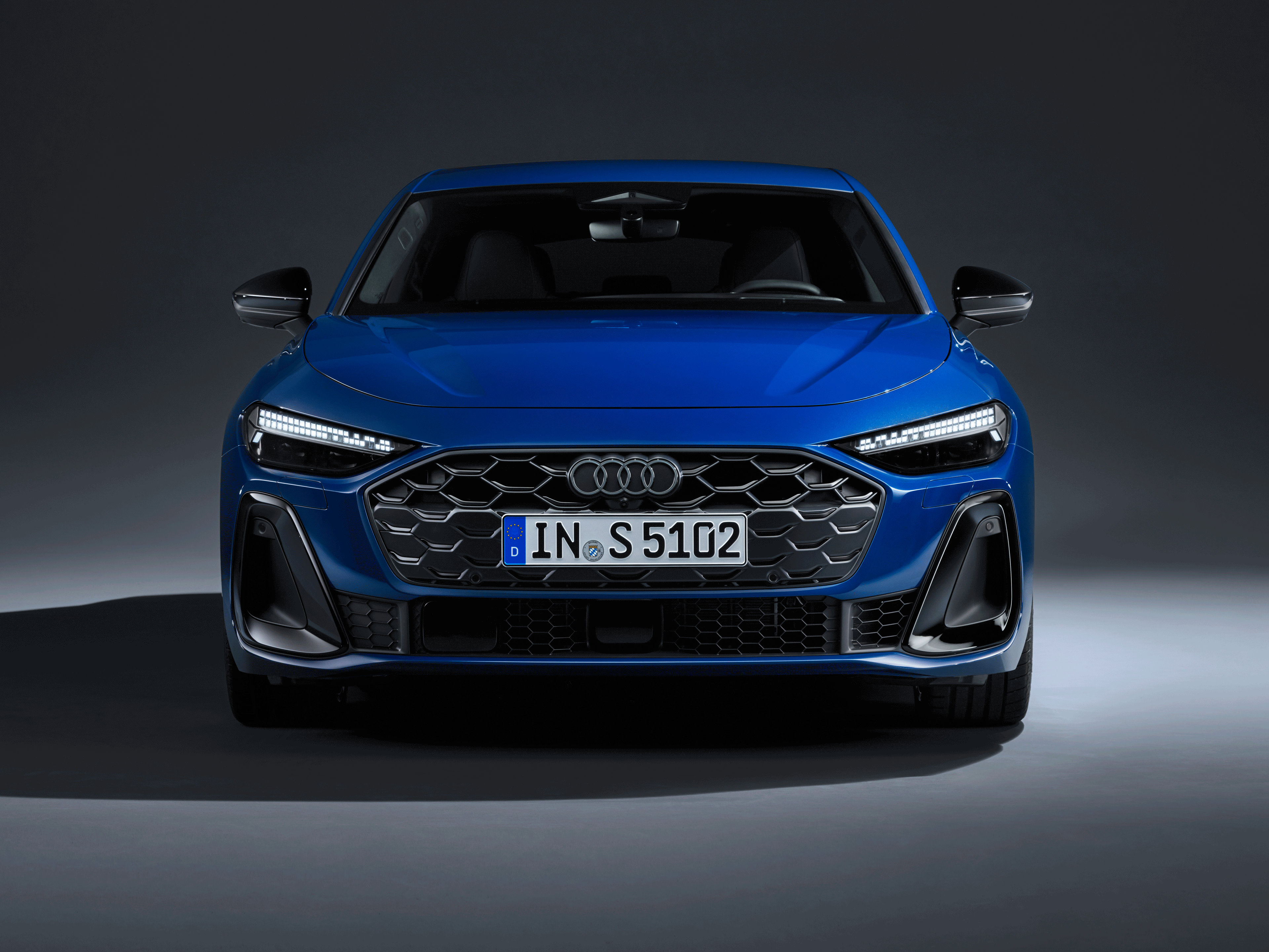 Audi S5 Sedan - Static photo,
Colour: Ascari blue metallic