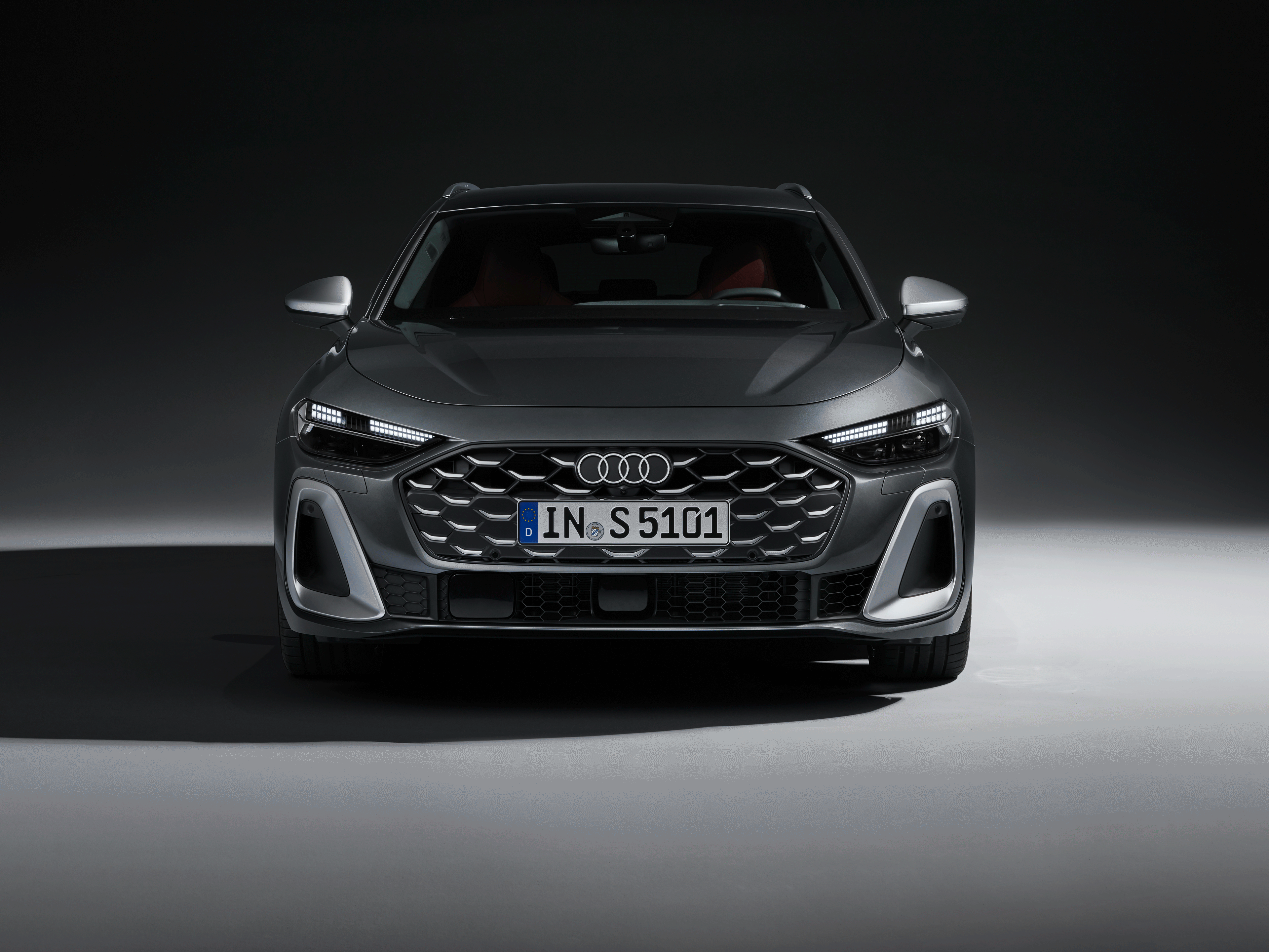 Audi S5 Avant - Standaufnahme,
Farbe: Daytonagrau Perleffekt