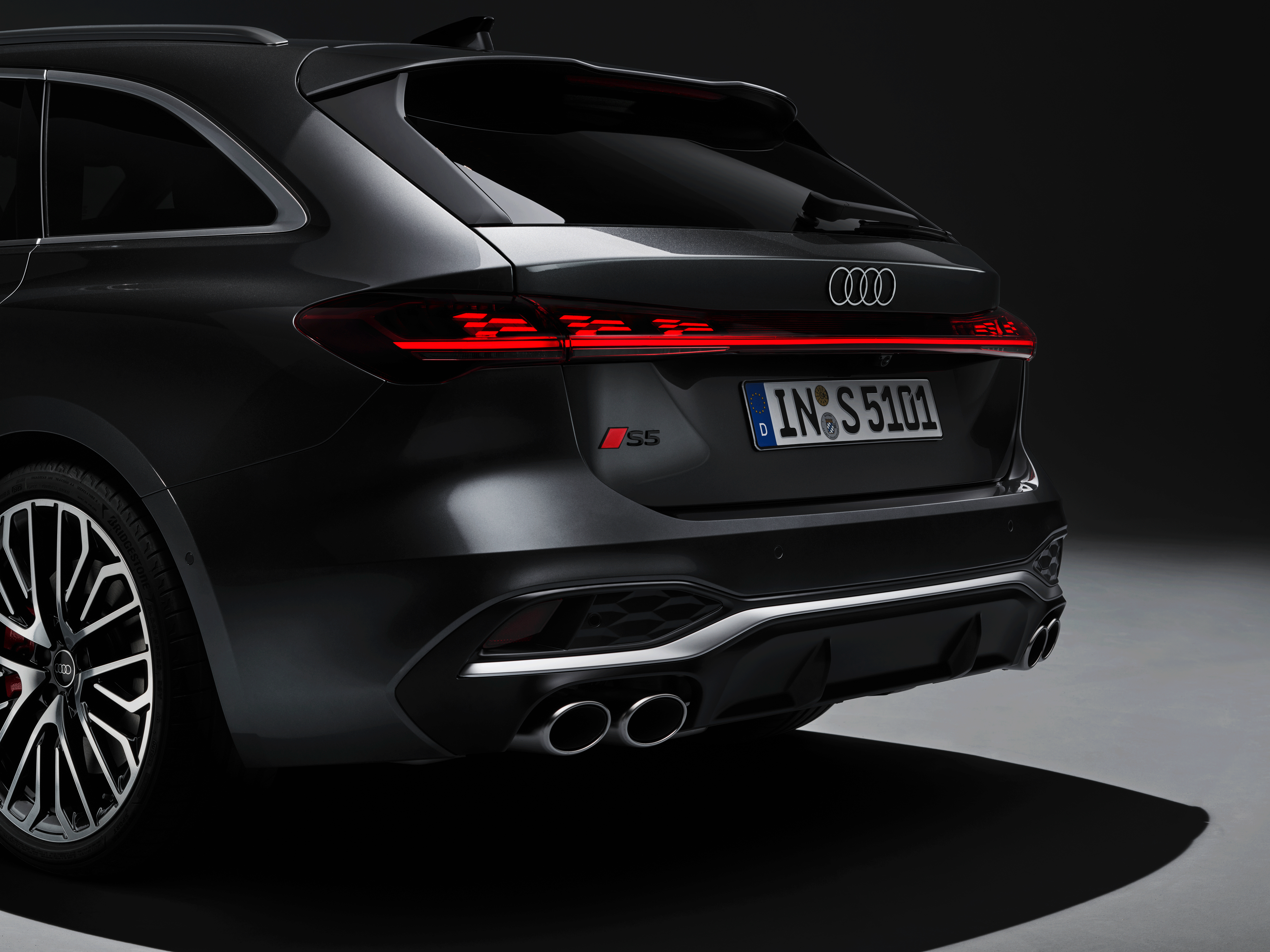 Audi S5 Avant - Detail,
Farbe: Daytonagrau Perleffekt