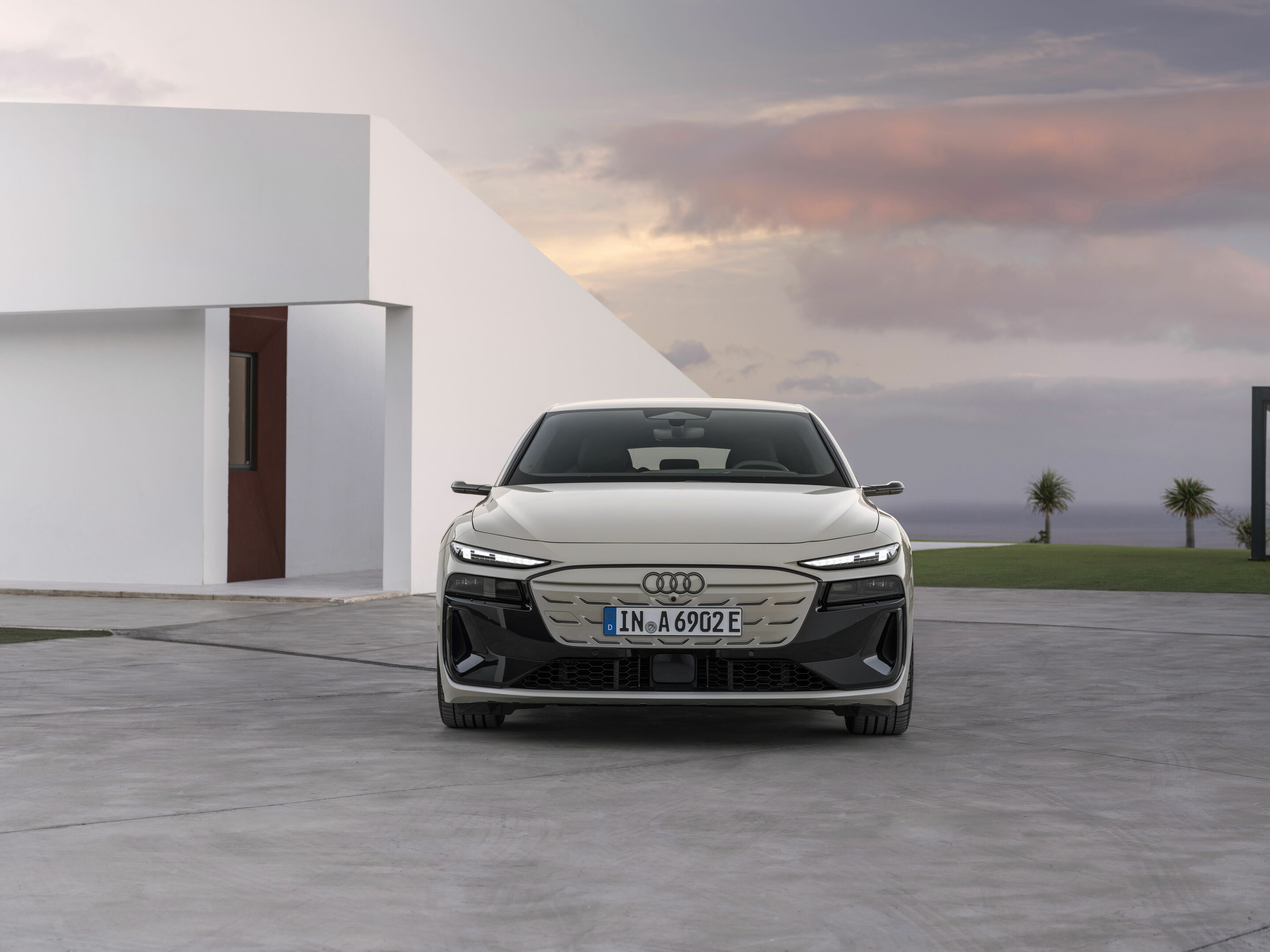 Audi A6 Sportback e-tron performance - Static photo,
Colour: Siam beige metallic