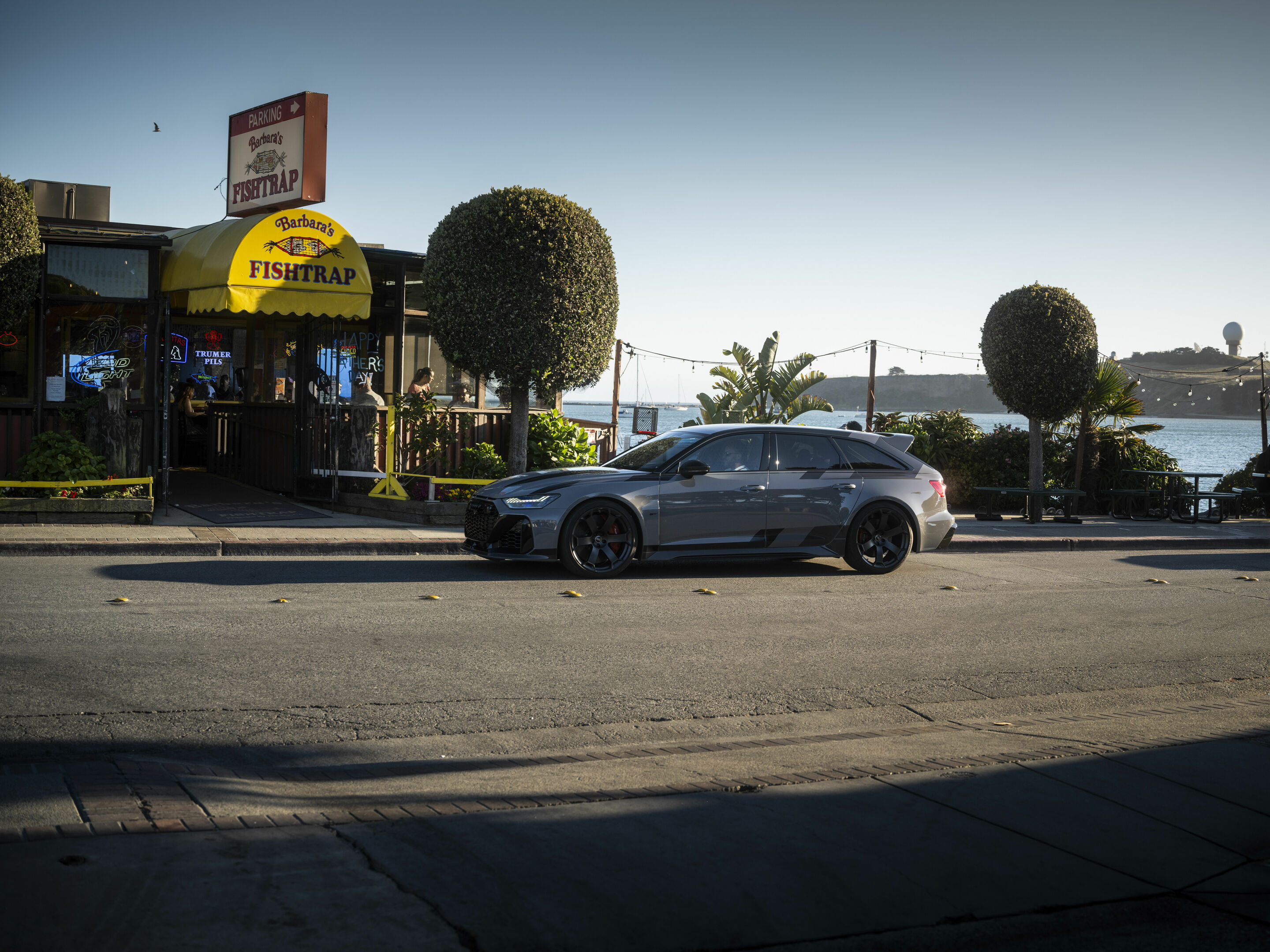 Audi RS 6 Avant GT in California - Static photo,
Colour: Nardo Grey