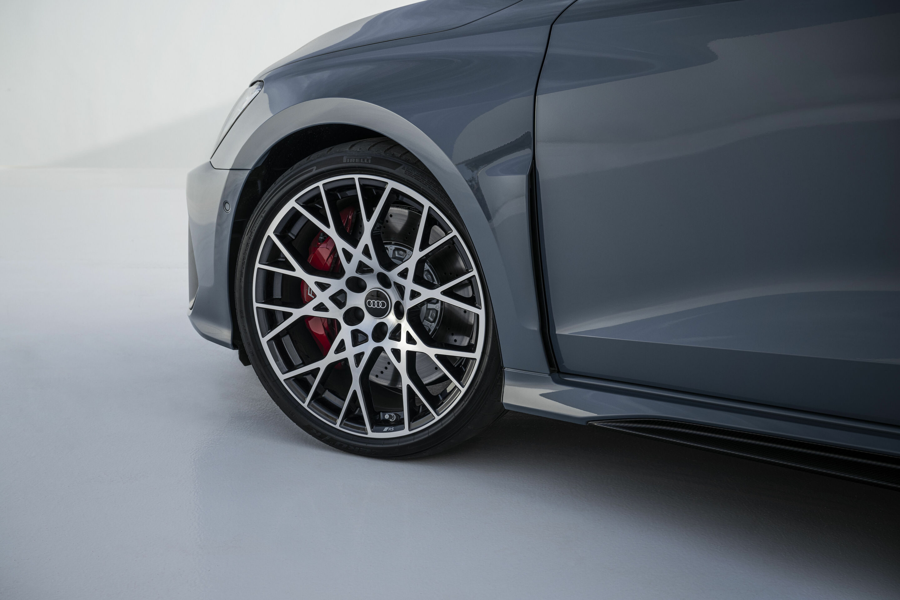 Audi RS 3 Sedan - Detail,
Colour: Kemora grey