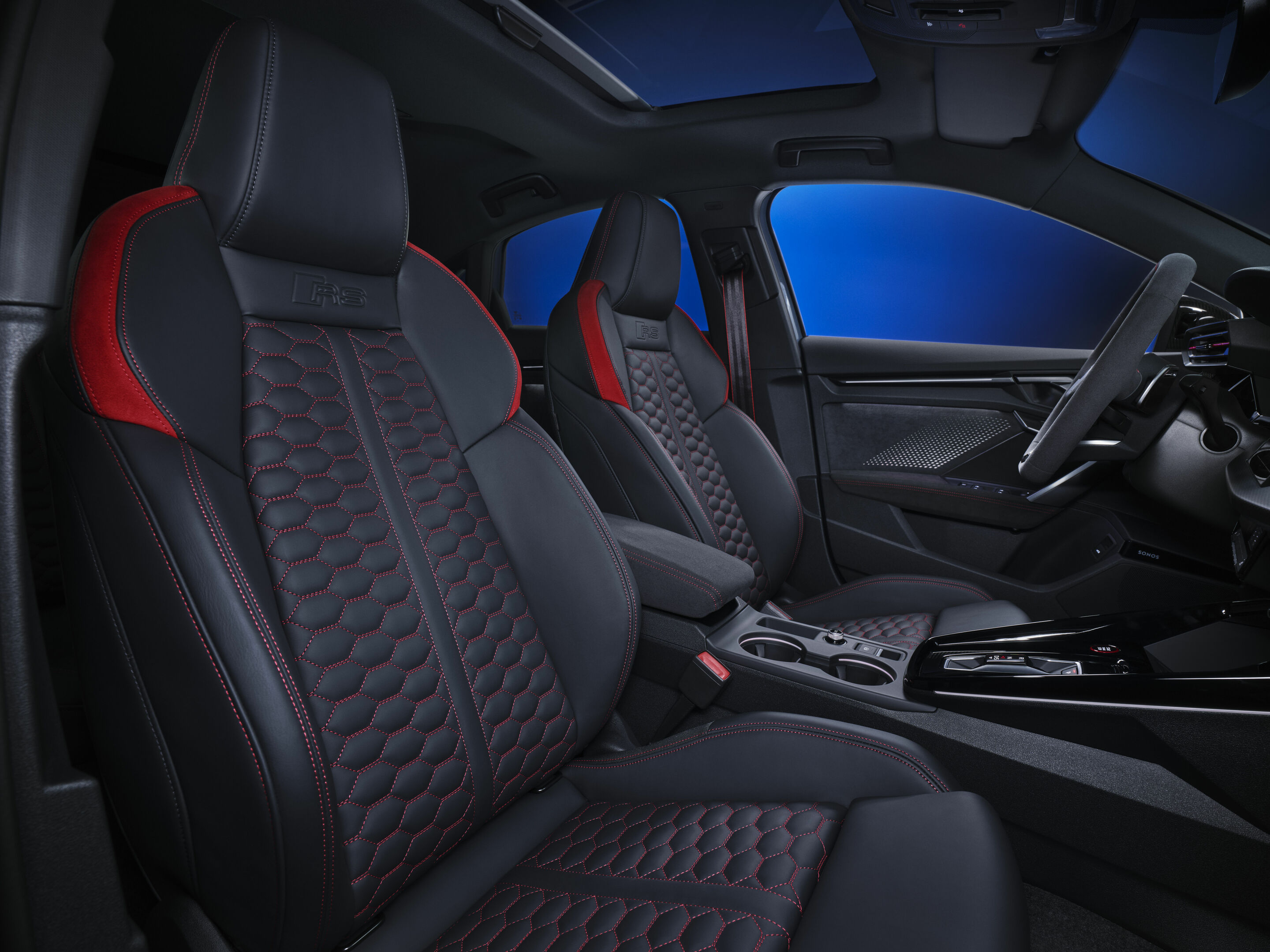 Audi RS 3 Sedan - Interior,
Colour: Kemora grey