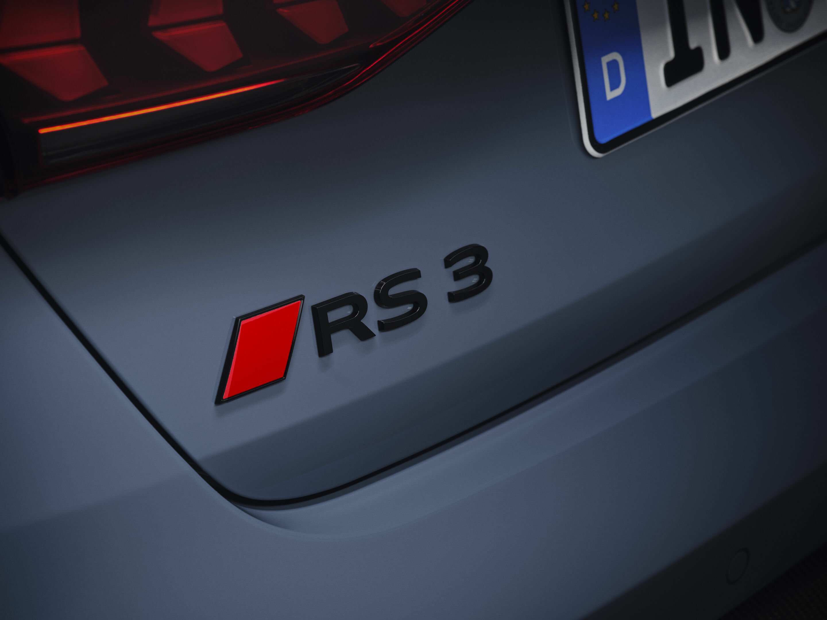Audi RS 3 Limousine - Detail,
Farbe: Kemoragrau