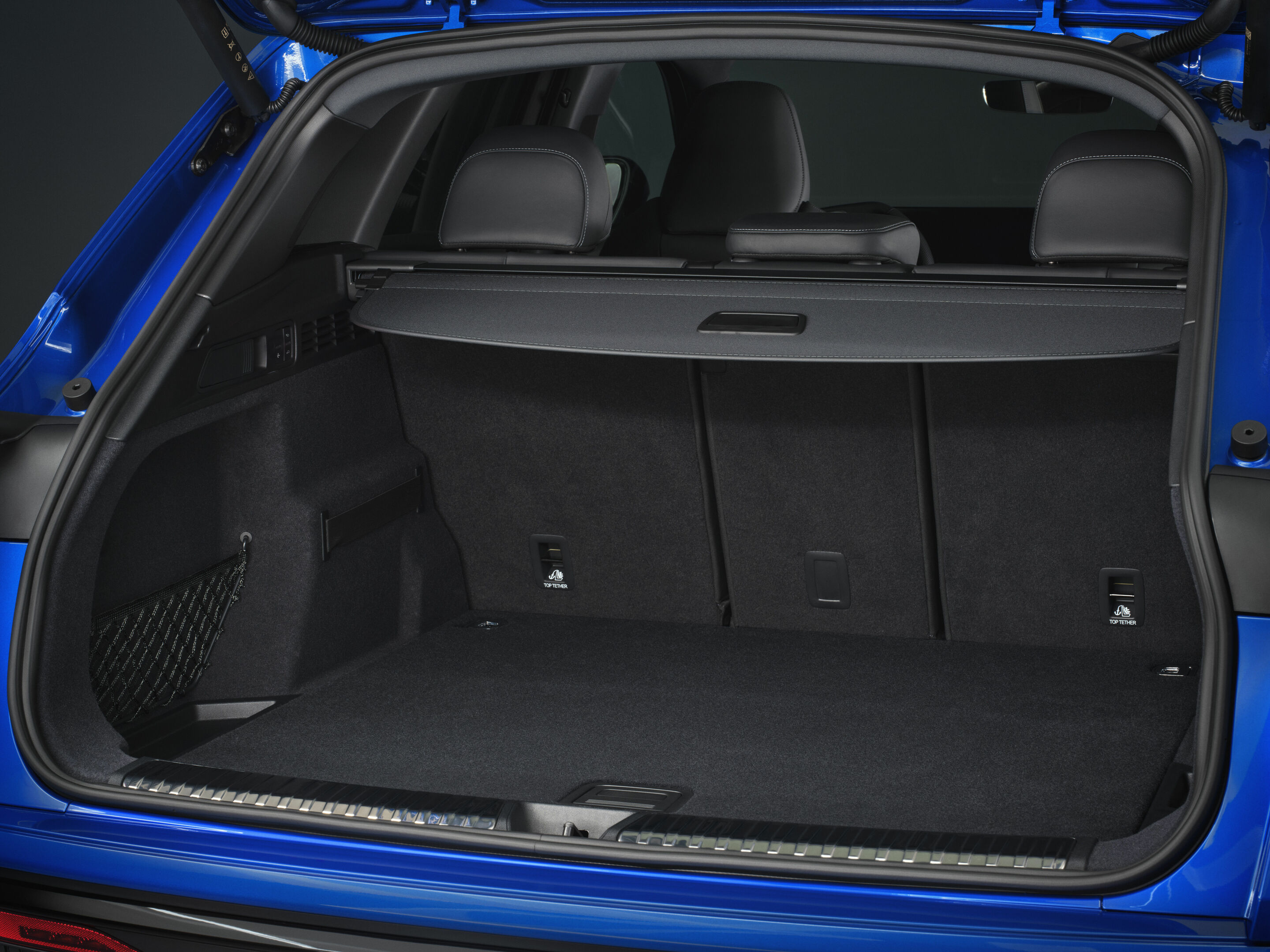 Audi SQ5 TFSI - Gepäckraum, 
Farbe: Ultrablau Metallic