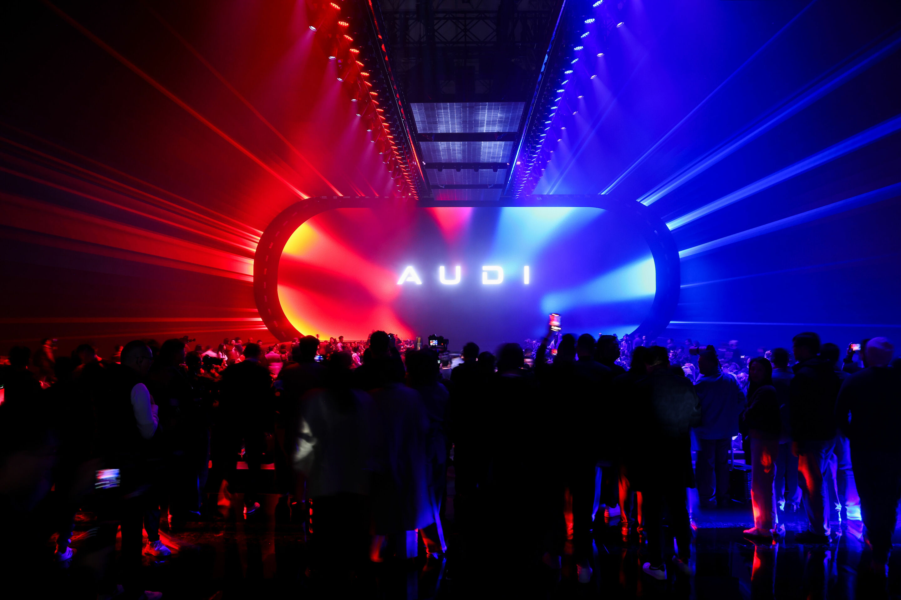 Double debut in Shanghai – AUDI and the AUDI E concept