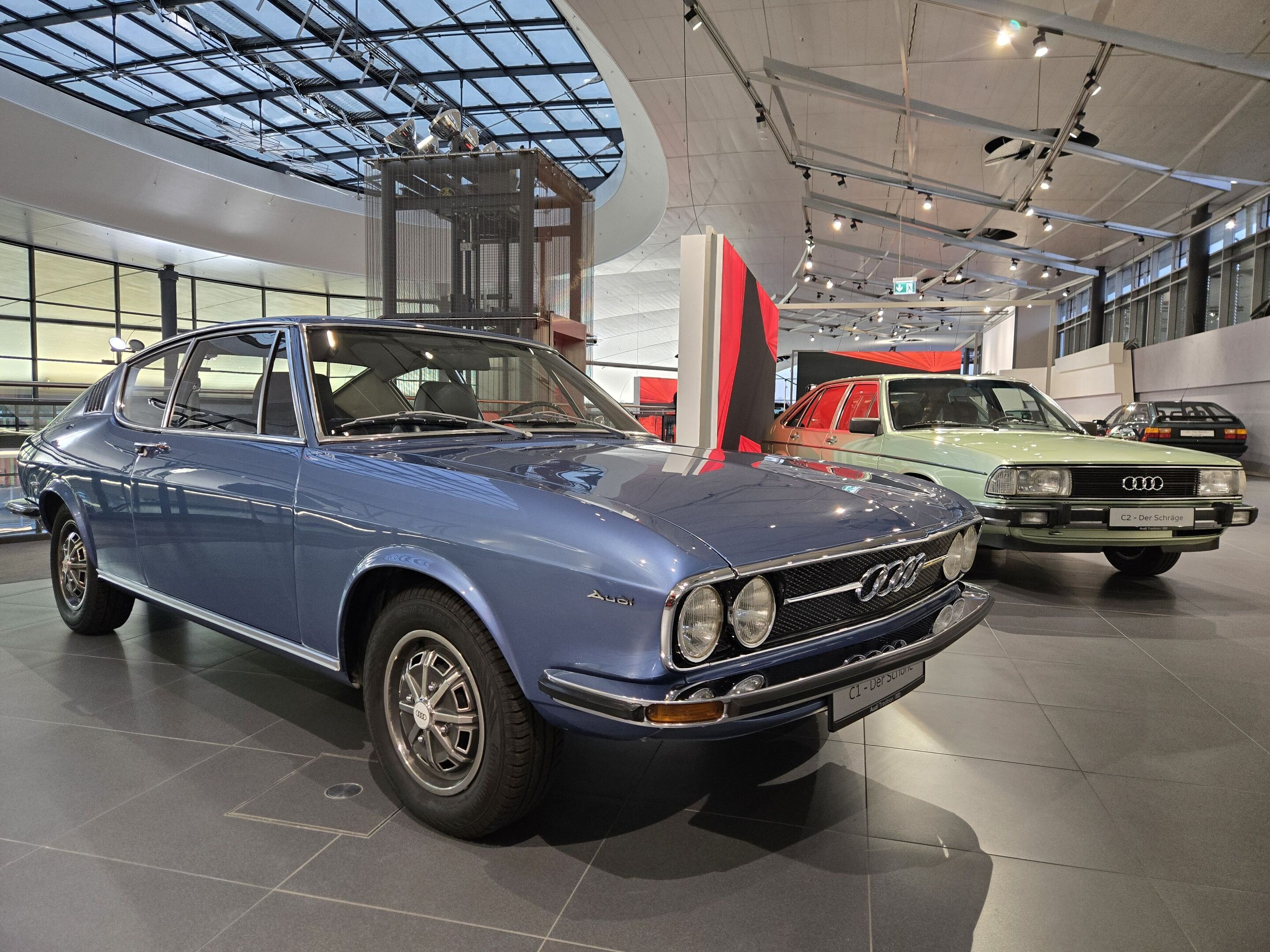 Audi Tradition showcases Audi 100 and A6 history