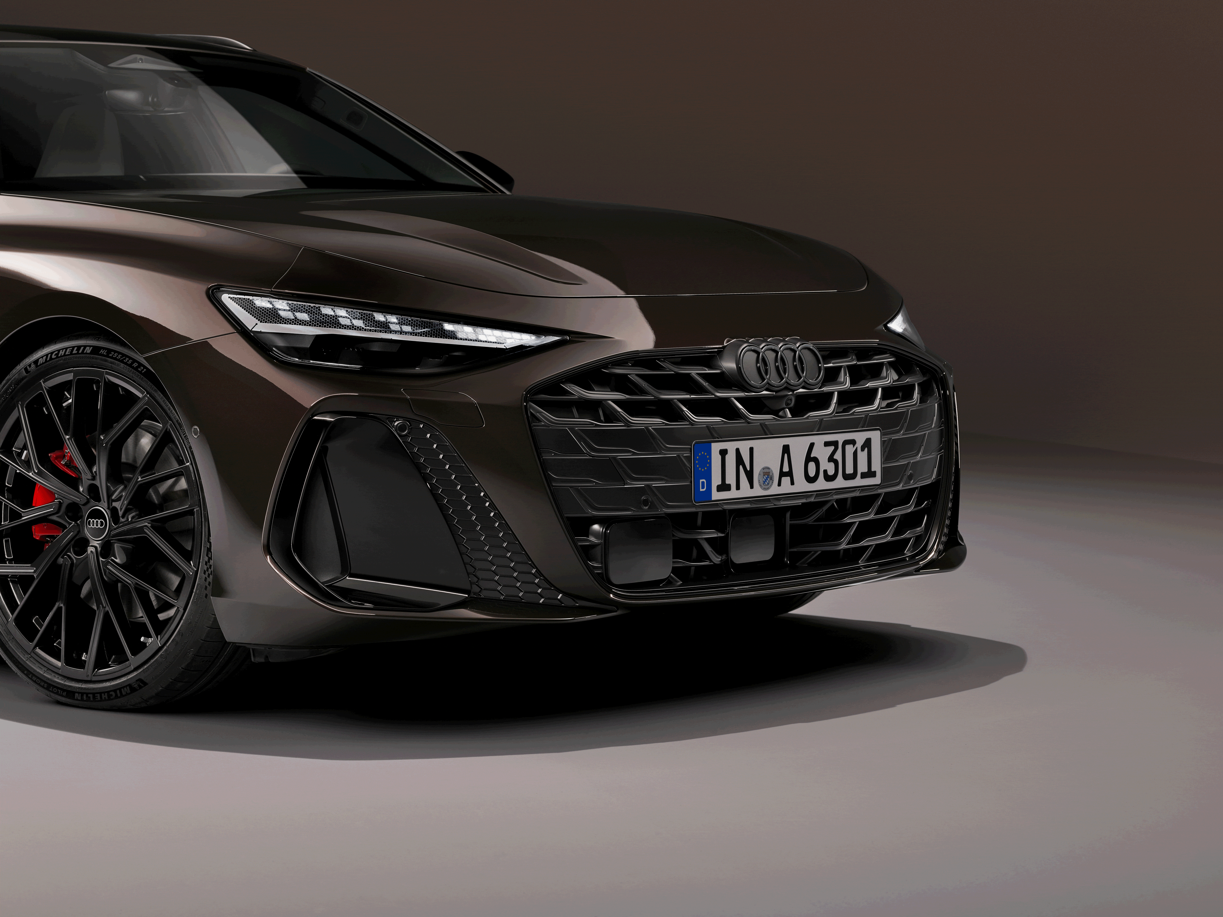 Audi A6 Avant - Detail,
Farbe: Madeirabraun Metallic