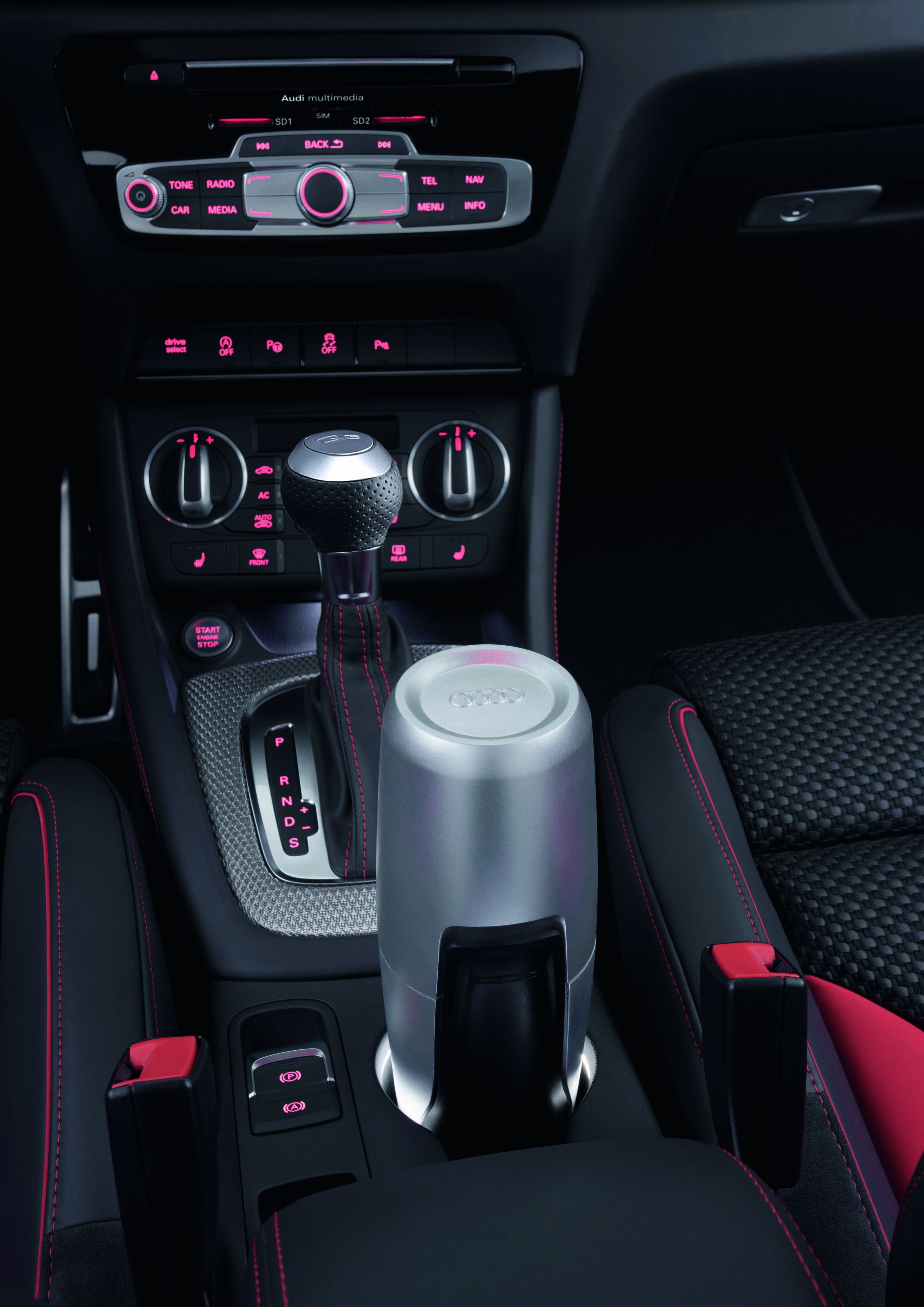 Audi Q3 red track