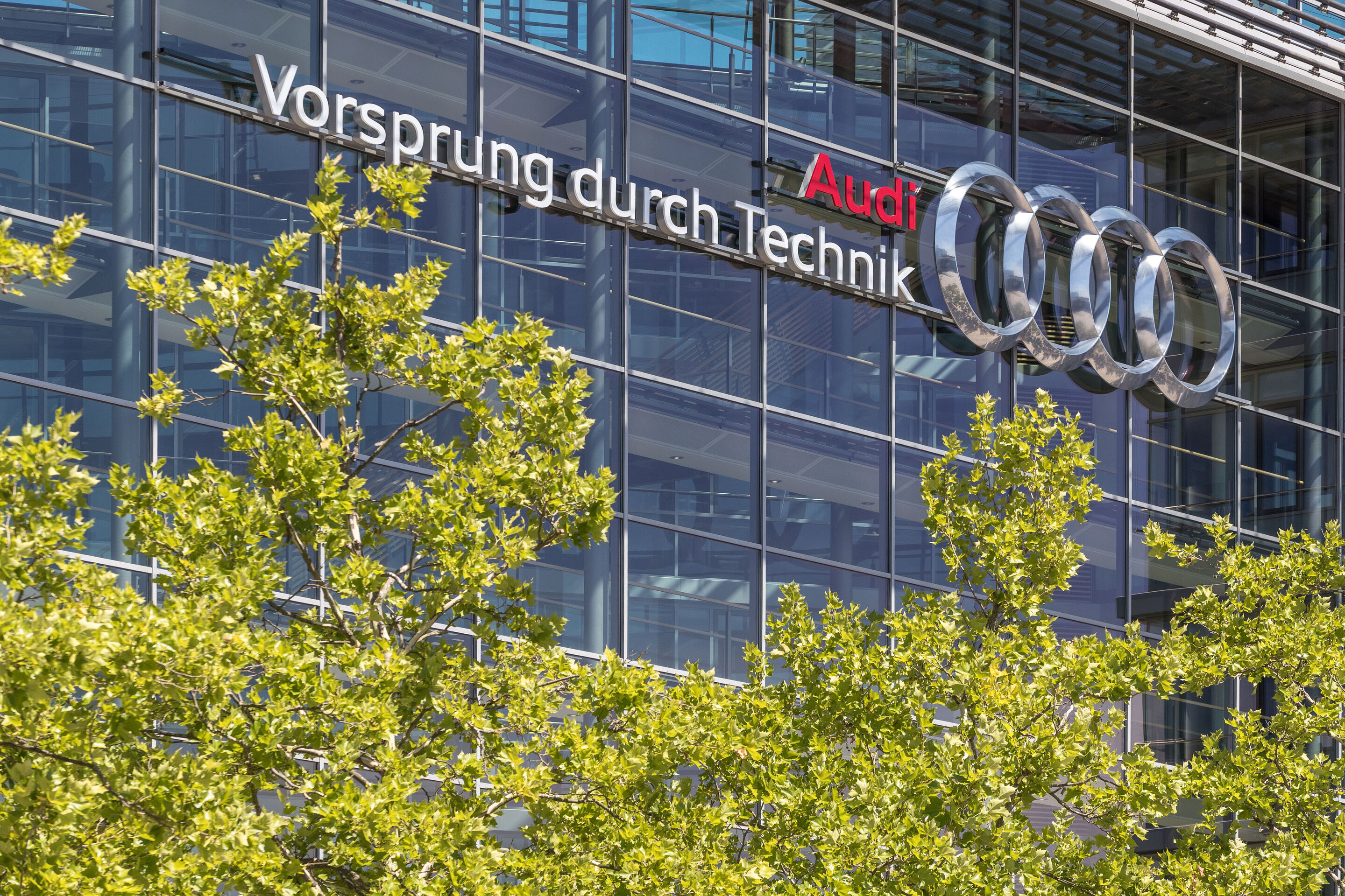 Warning: scam in the used-car trade - Audi warns of fraud in the used-car trade. Audi is supporting the investigating authorities.
