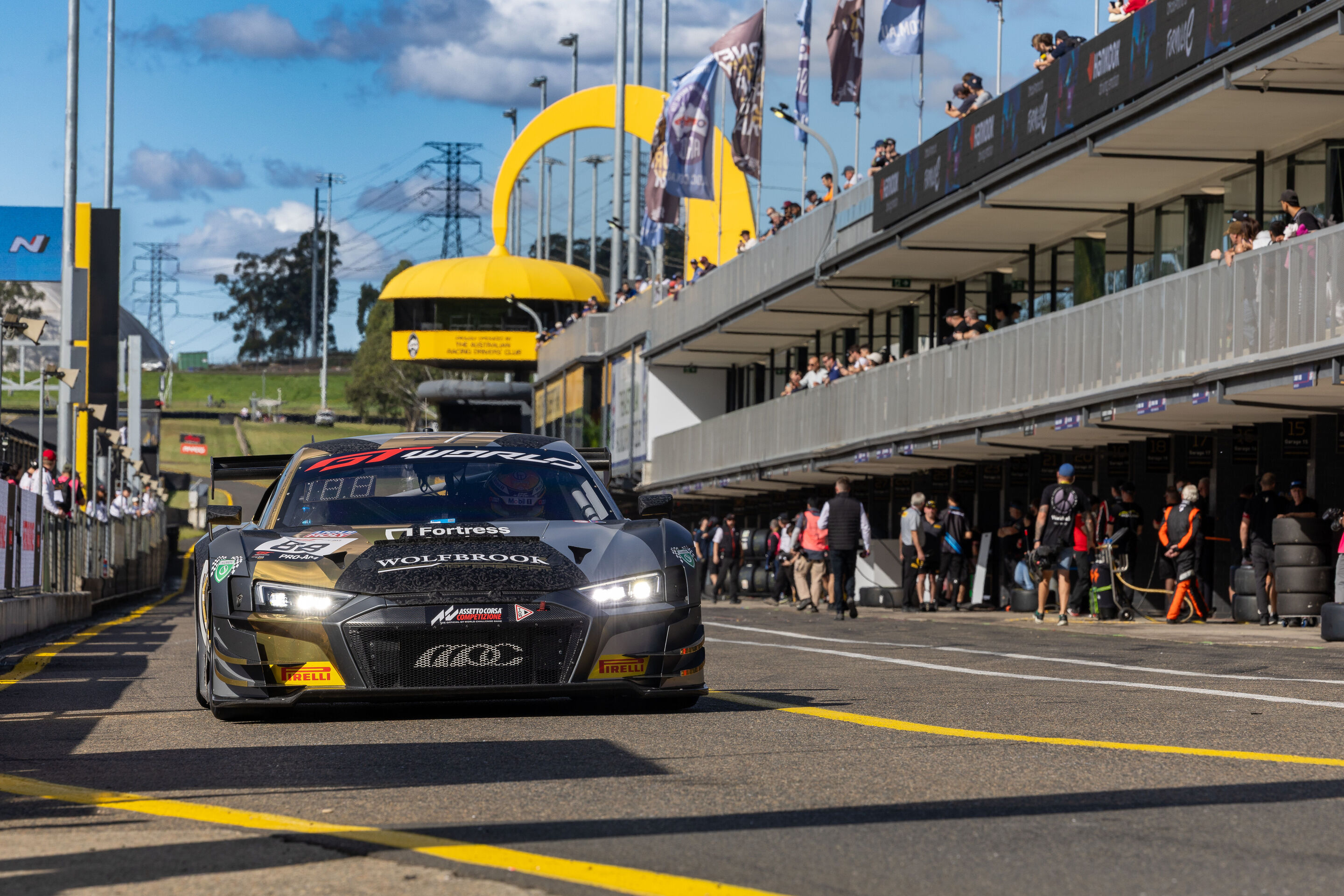 GT World Challenge Australia 2025 - Audi R8 LMS #88 (Wolfbrook Team MPC), Ryan Wood/Steve Brooks