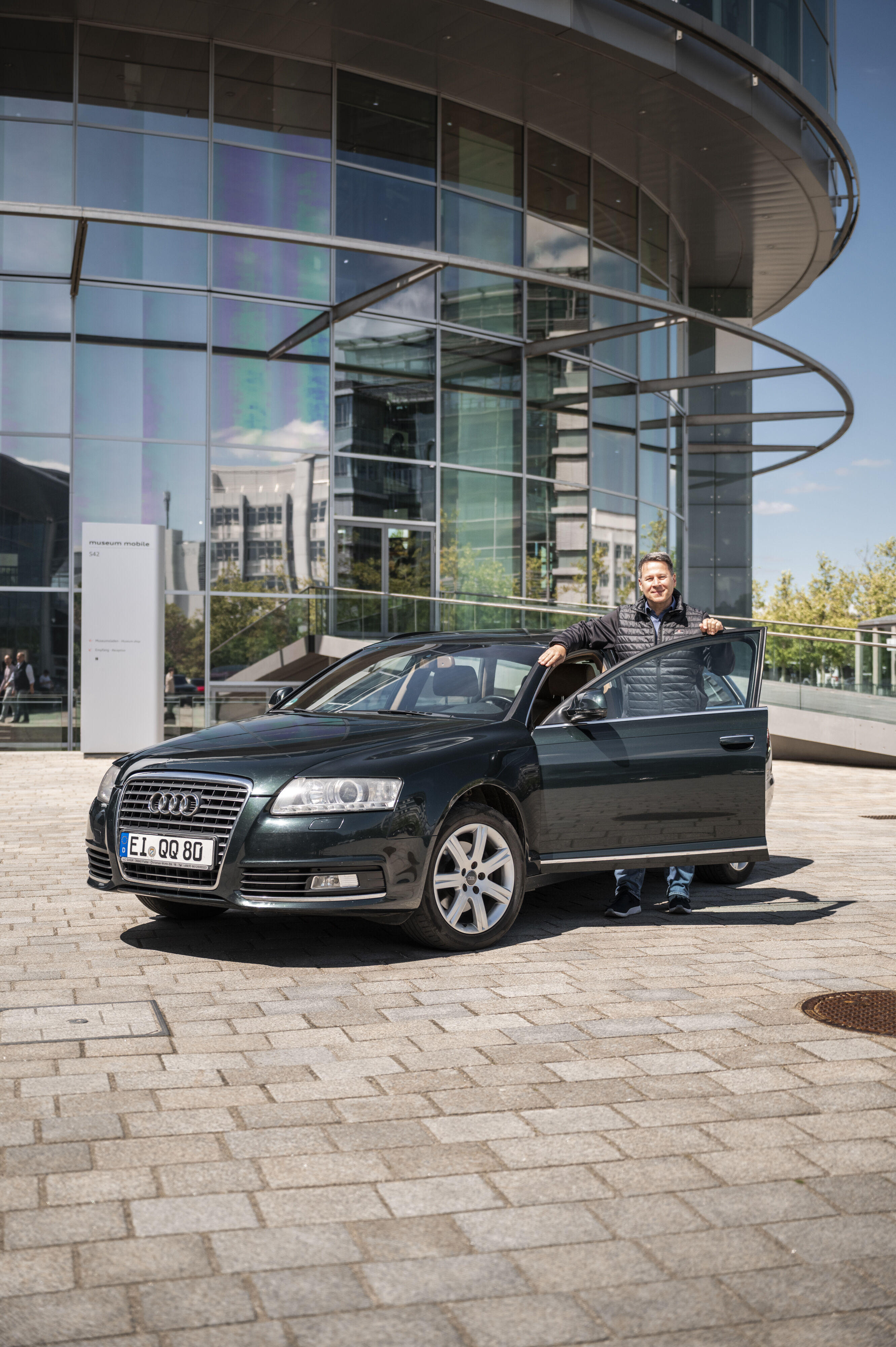 Audi A6 Avant (C6) – verlässlich seit über 450.000 Kilometern - Stephan Schwantner fährt seinen A6 Avant (Baujahr 2009) seit über zwölf Jahren – mit 456.000 Kilometer auf dem ersten Motor. Der dunkelgrüne Dauerläufer begleitet ihn zuverlässig durch Alltag...
