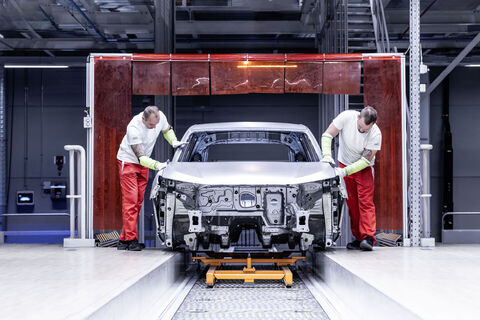 Audi Q3 SUV - The Audi Q3 is manufactured at Audi Hungaria in Győr. Pictured: Body construction, finish and surface inspection