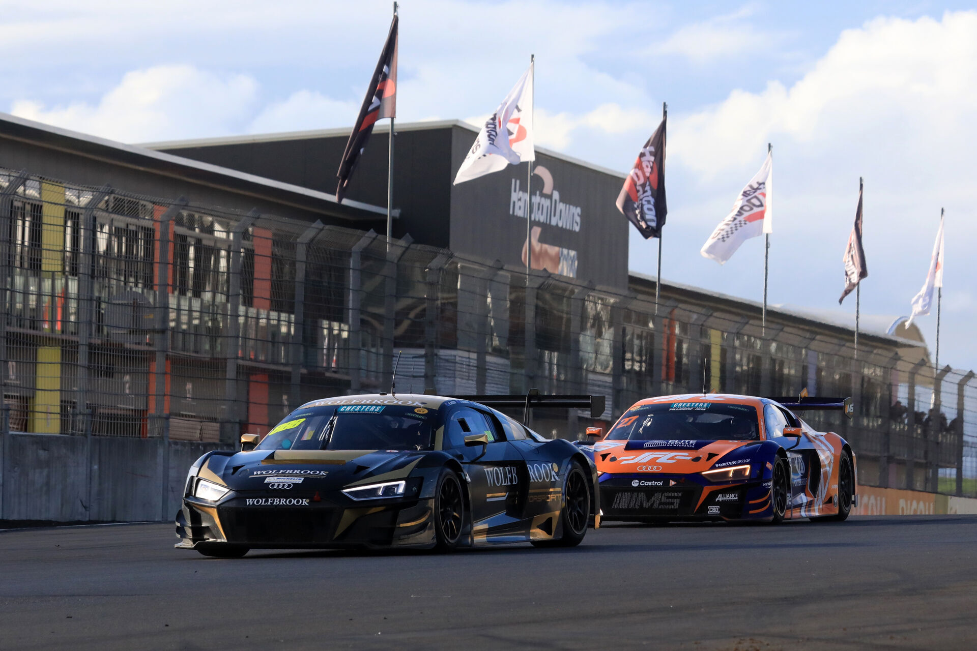 North Island Endurance Series 2025 - Audi R8 LMS #888 (Wolfbrook Motorsport), Steve Brooks/Ryan Wood; Audi R8 LMS #27 (International Motorsport), Sam Fillmore/Jonny Reid