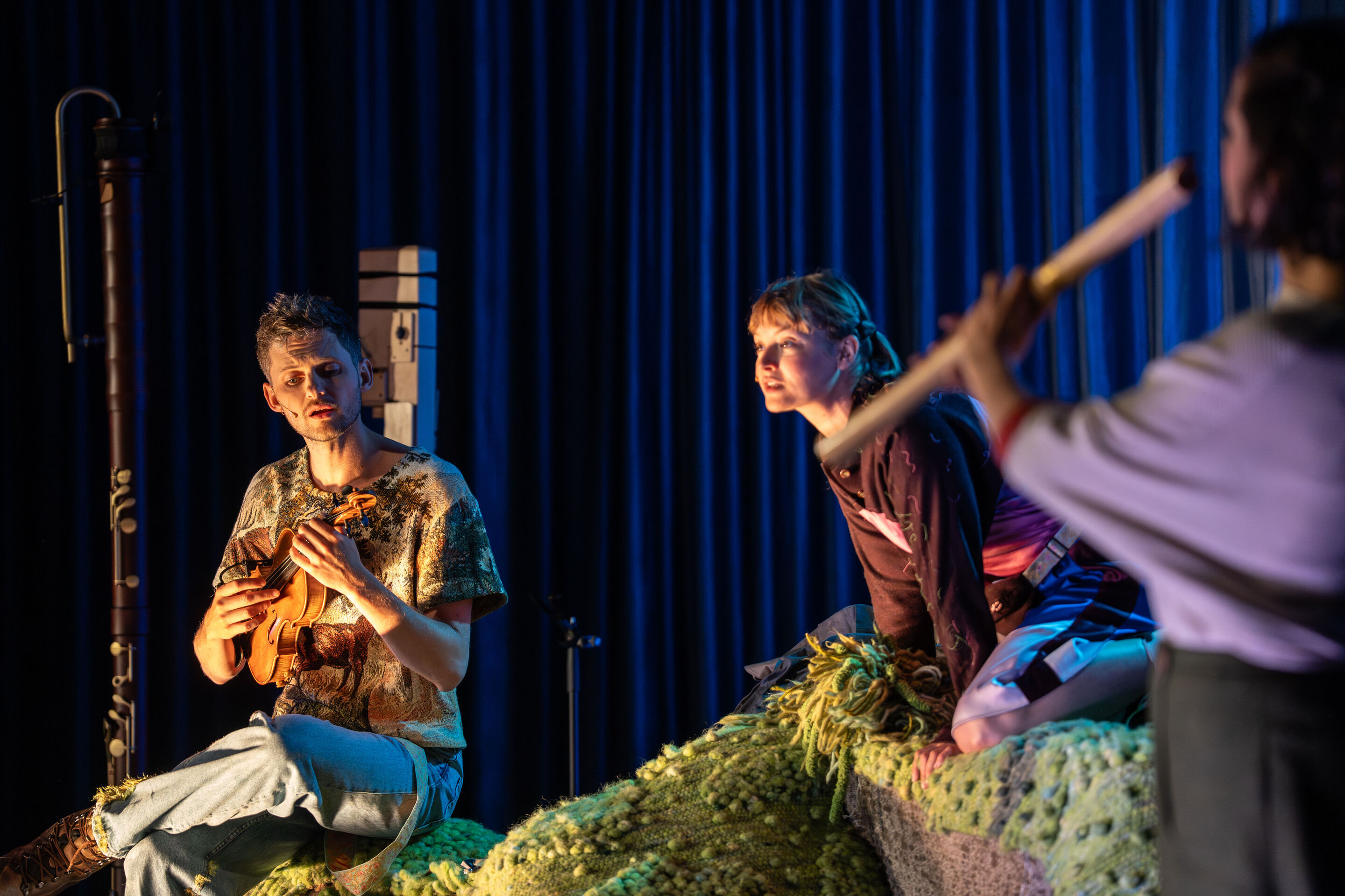 The Salzburg Festival presents: “Berge flüstern laut” – musical theater for children - From the right, the view of the Salzburg Festival performers Matteo Haitzmann(l.) and Franca Luisa Burandt(r.) in the mountainous backdrop on the stage of the cinema...