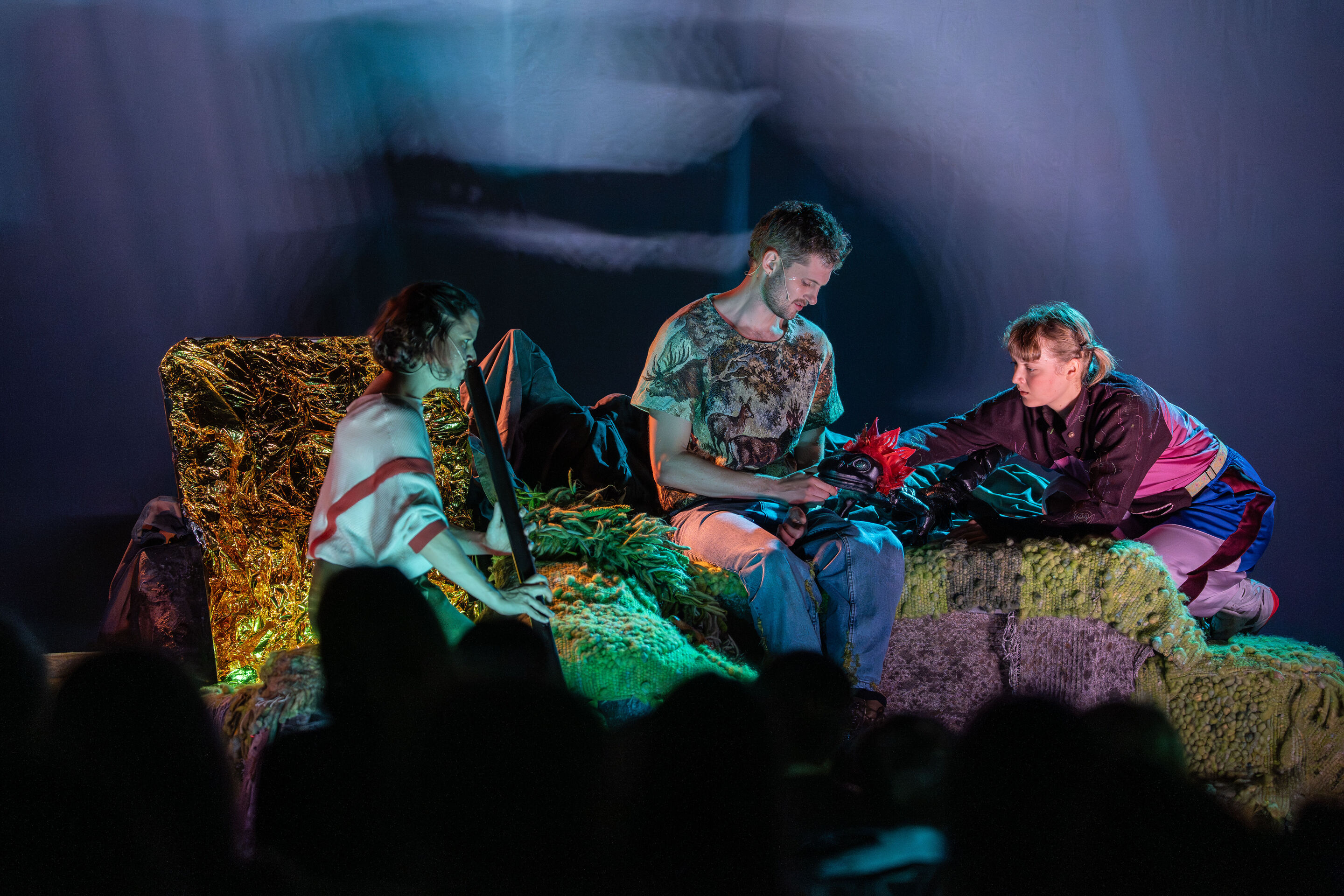 The Salzburg Festival presents: “Berge flüstern laut” – musical theater for children - Anne-Suse Enßle(l.), Matteo Haitzmann and Franca Luisa Burandt (r.) from the Salzburg Festival on the  stage of the cinema in the Audi museum mobile.