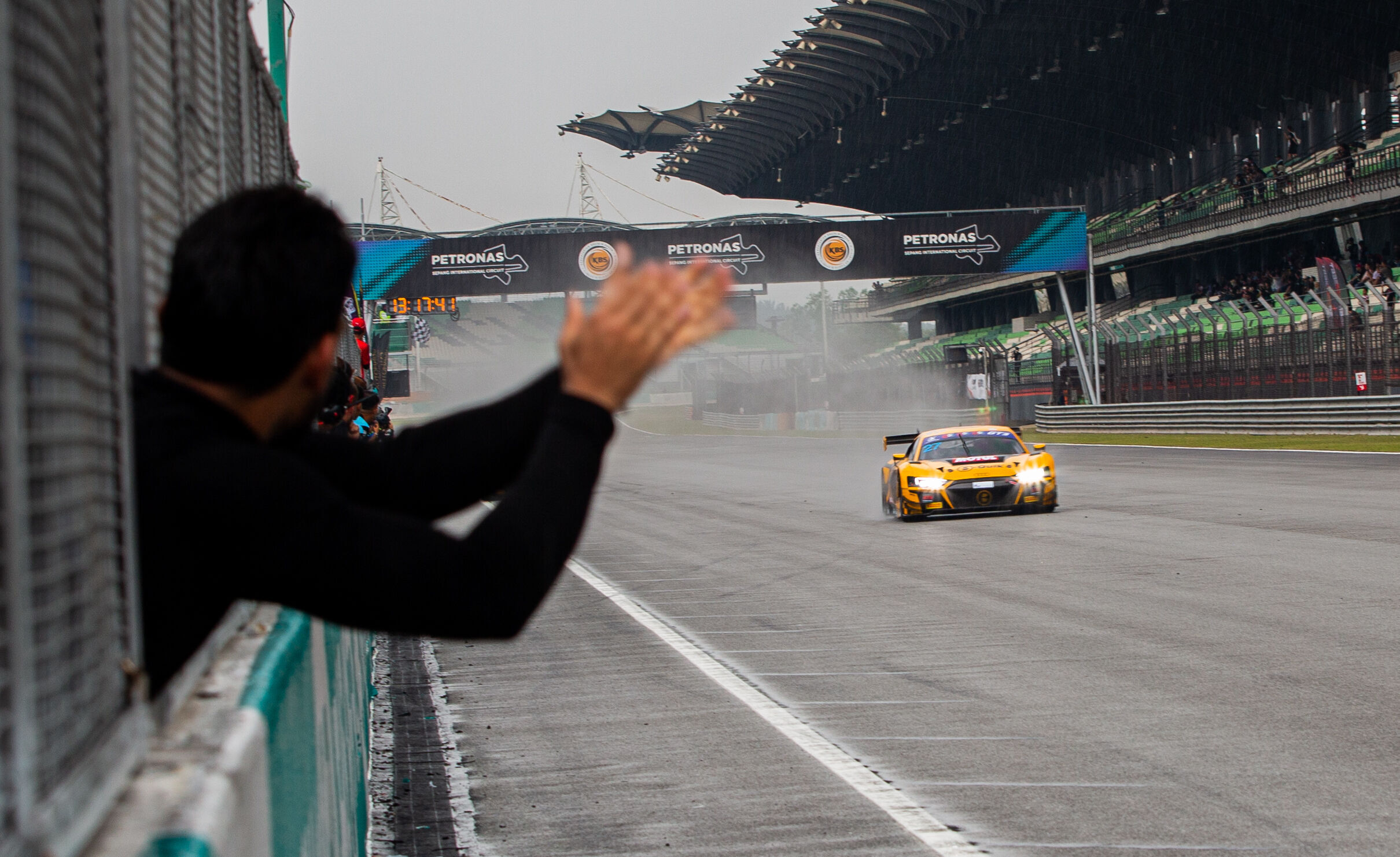 Thailand Super Series 2025 - Audi R8 LMS #27 (B-Quik Absolute Racing), Akash Nandy/Adisak Tangphuncharoen