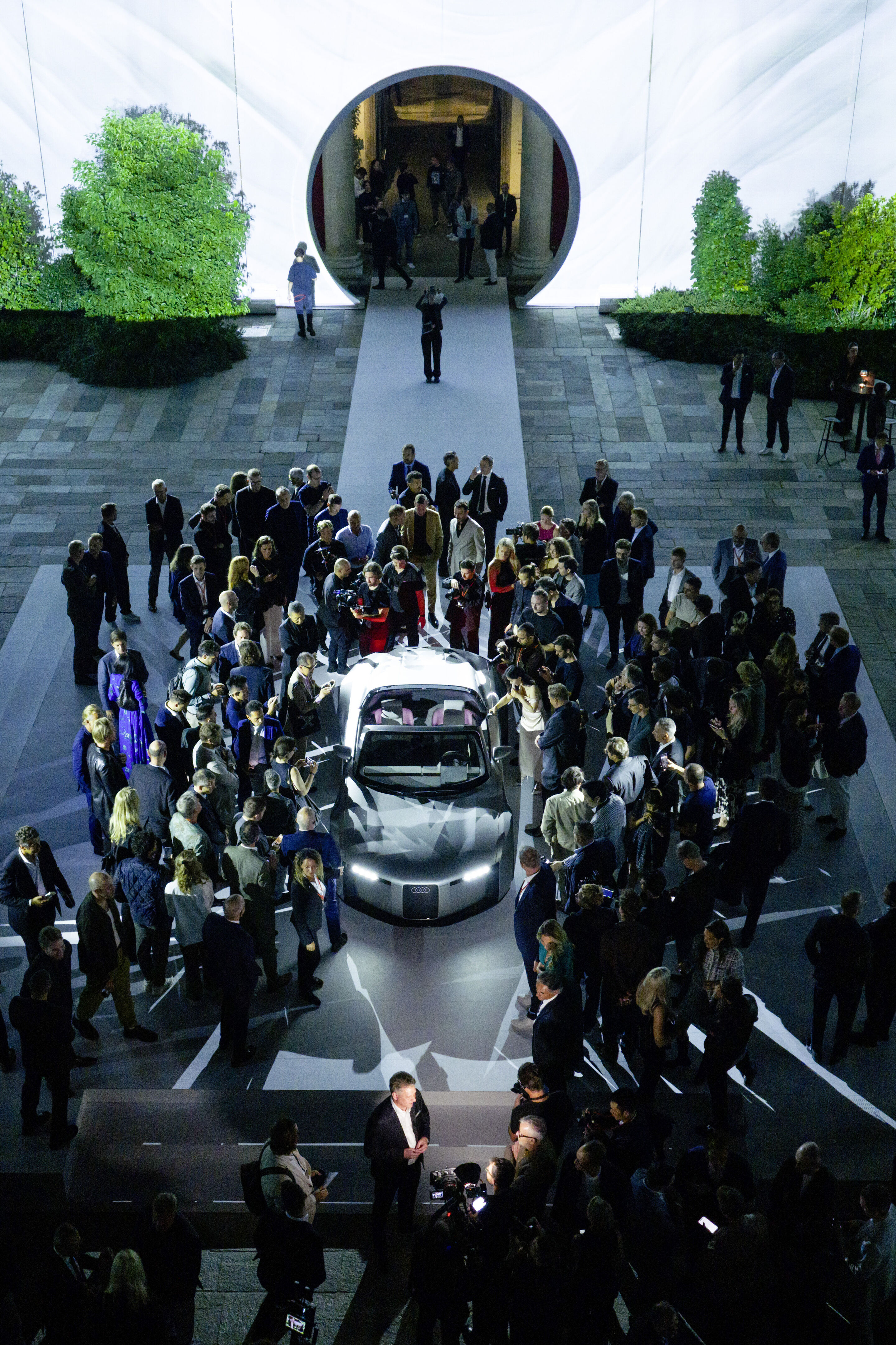 A new beginning in Milan: Audi unveils new design - With the presentation of the Audi Concept C study in Milan, Audi provides a concrete preview of the design of future models.