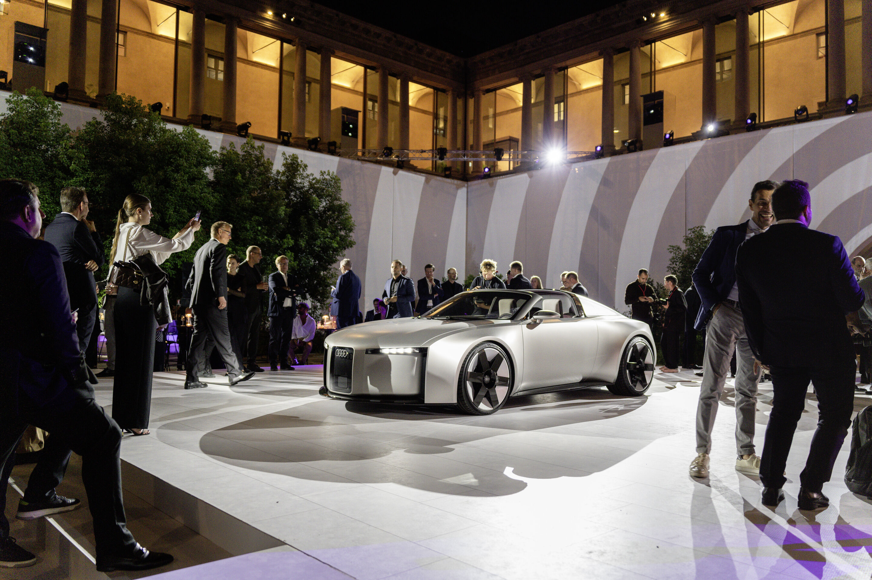 A new beginning in Milan: Audi unveils new design - With the presentation of the Audi Concept C study in Milan, Audi provides a concrete preview of the design of future models.